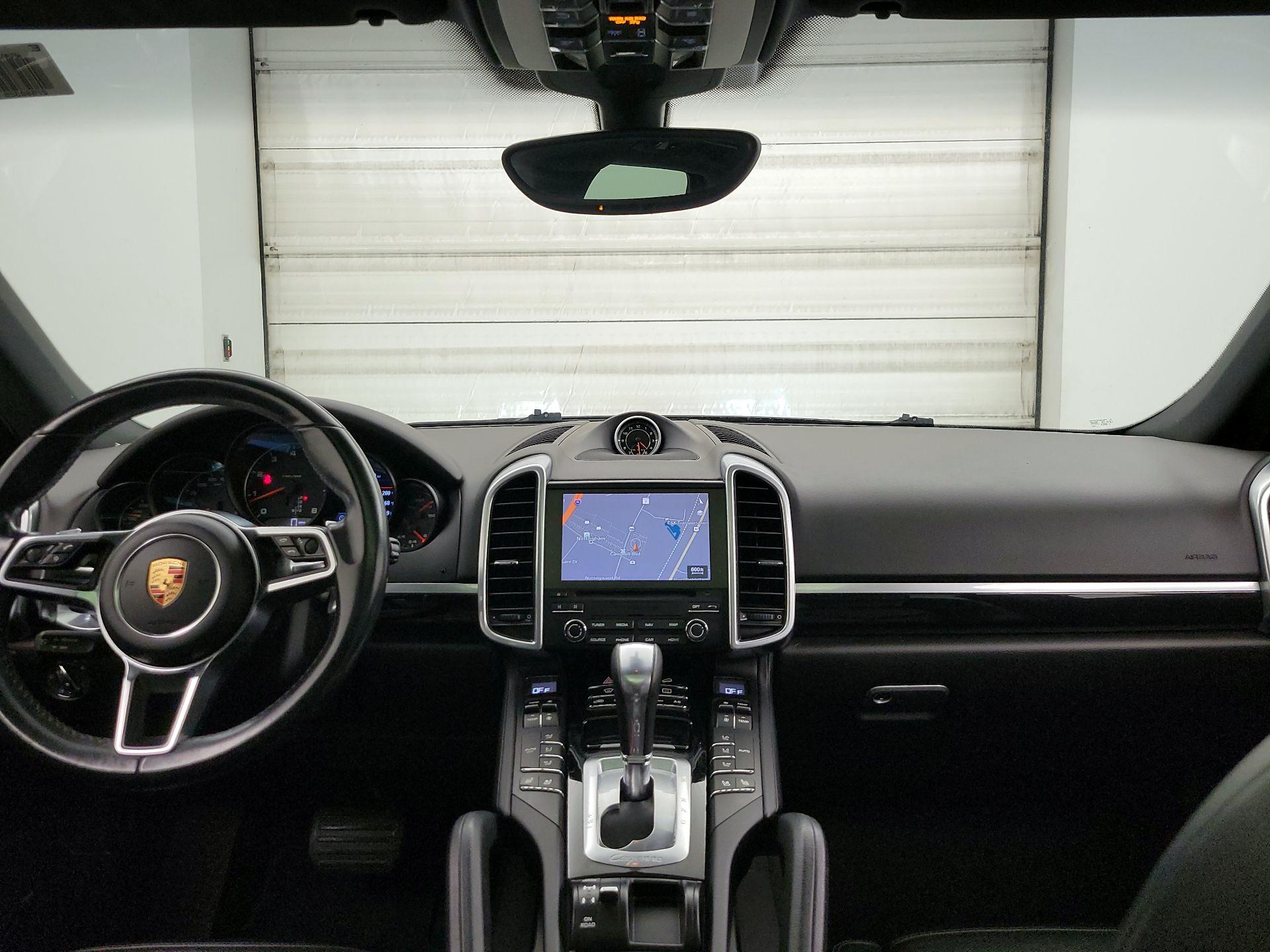Thumbnail: 2018 Porsche Cayenne - 9