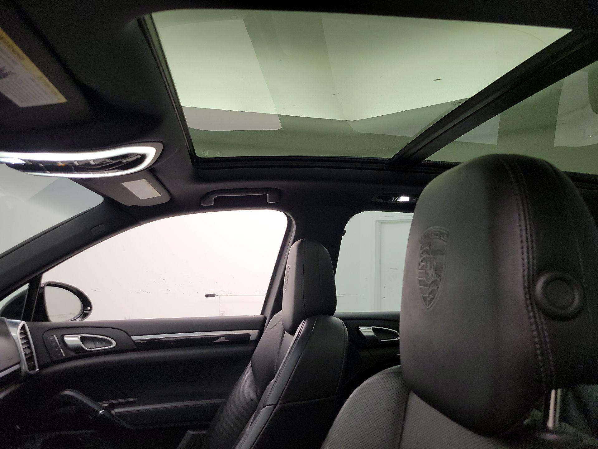 Thumbnail: 2018 Porsche Cayenne - 20