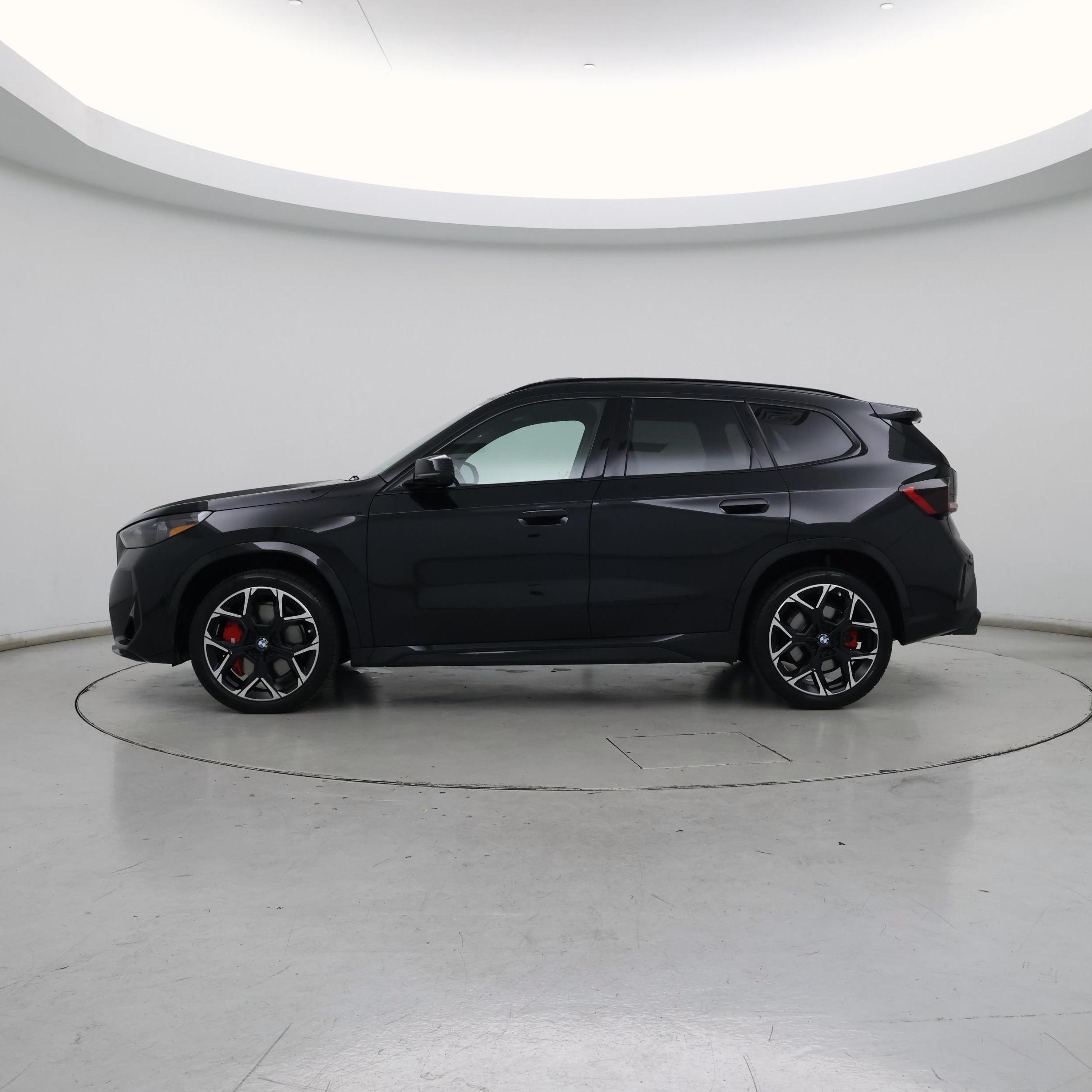 Thumbnail: 2024 BMW X1 - 3