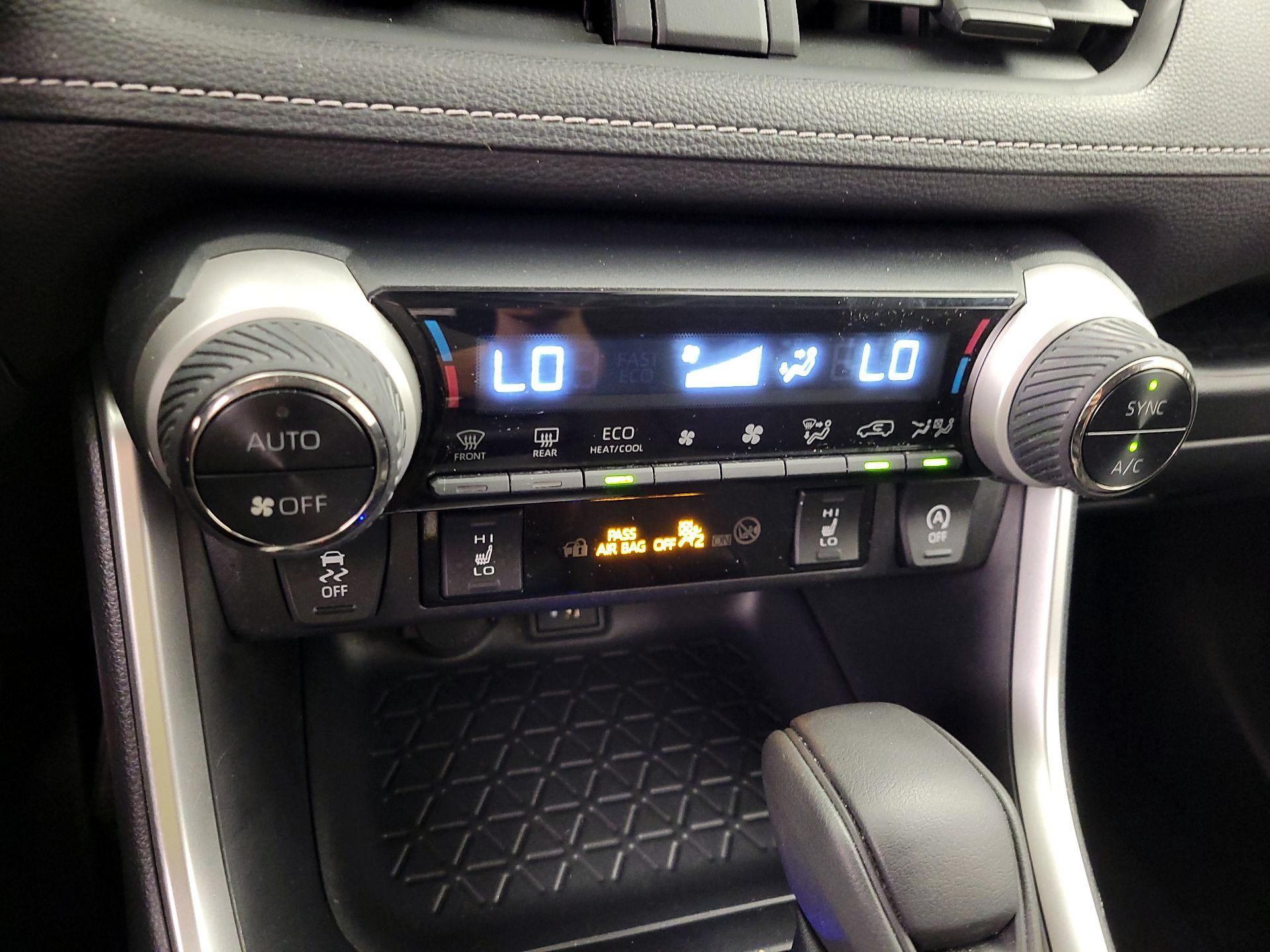 Thumbnail: 2023 Toyota RAV4 - 16