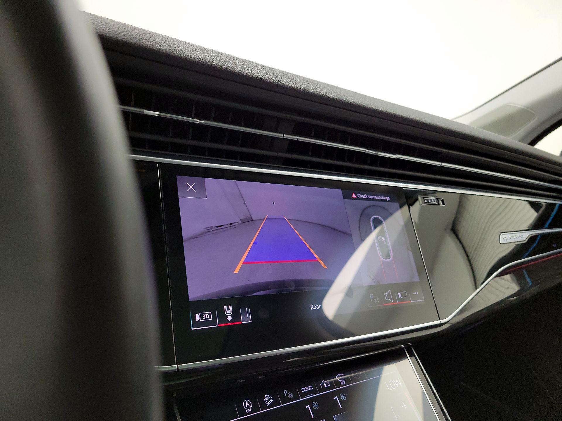 Thumbnail: 2023 Audi Q7 - 15