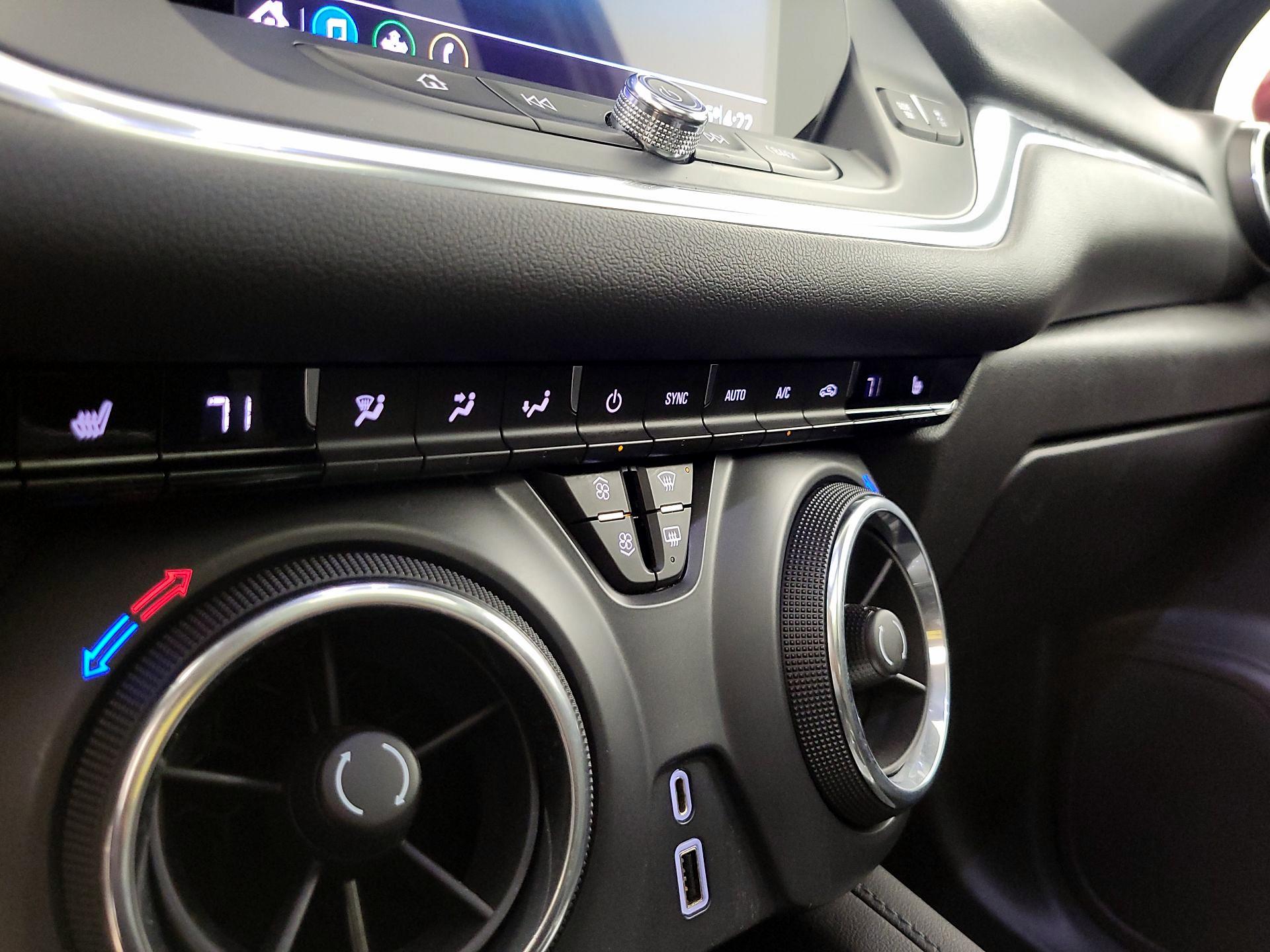 Thumbnail: 2019 Chevrolet Blazer - 16