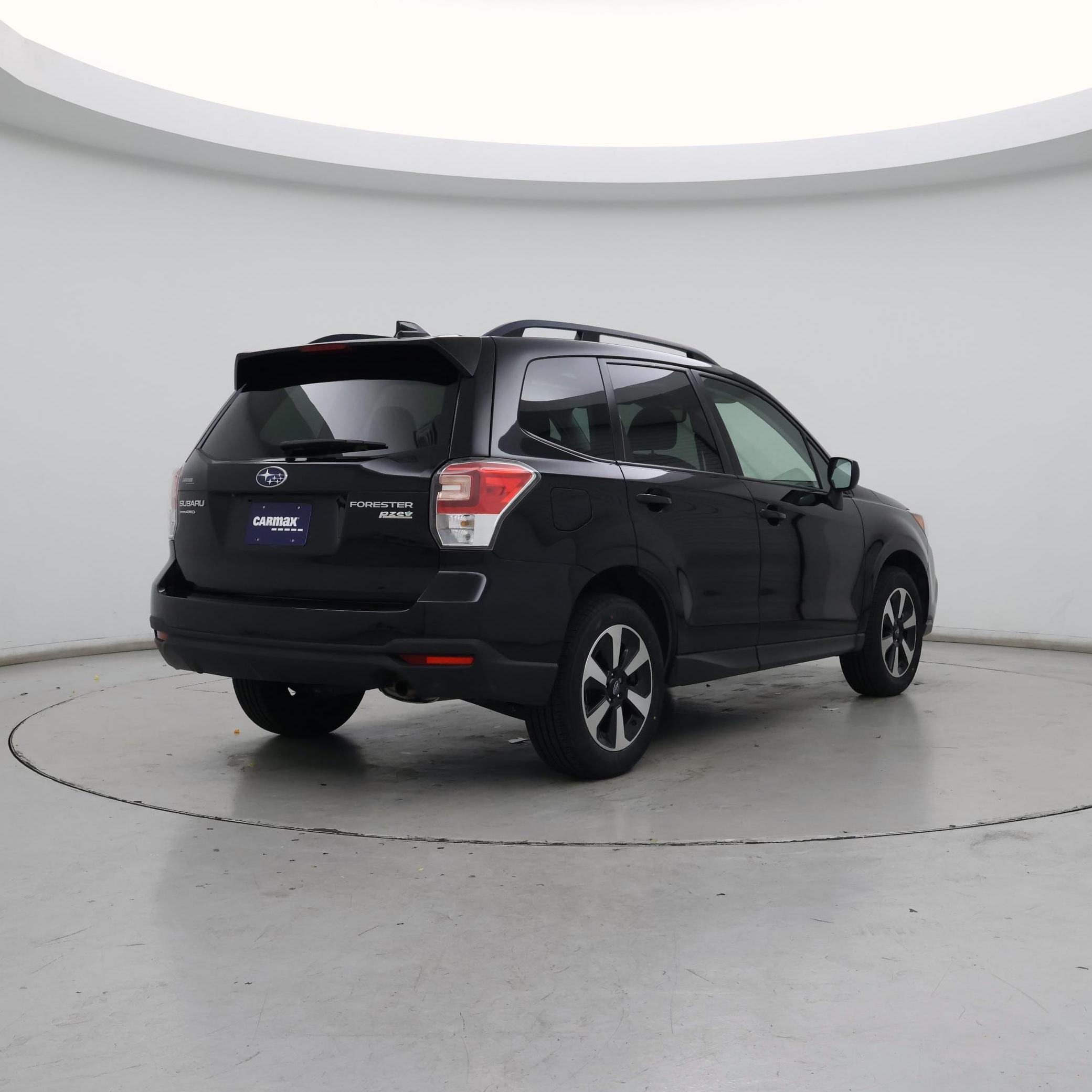 Thumbnail: 2017 Subaru Forester - 8