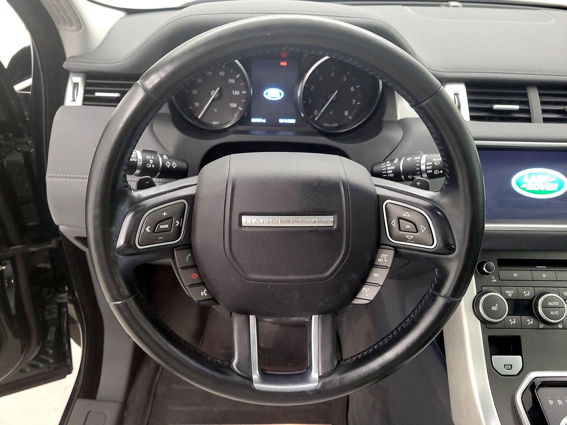 Thumbnail: 2017 Land Rover Range Rover Evoque - 10