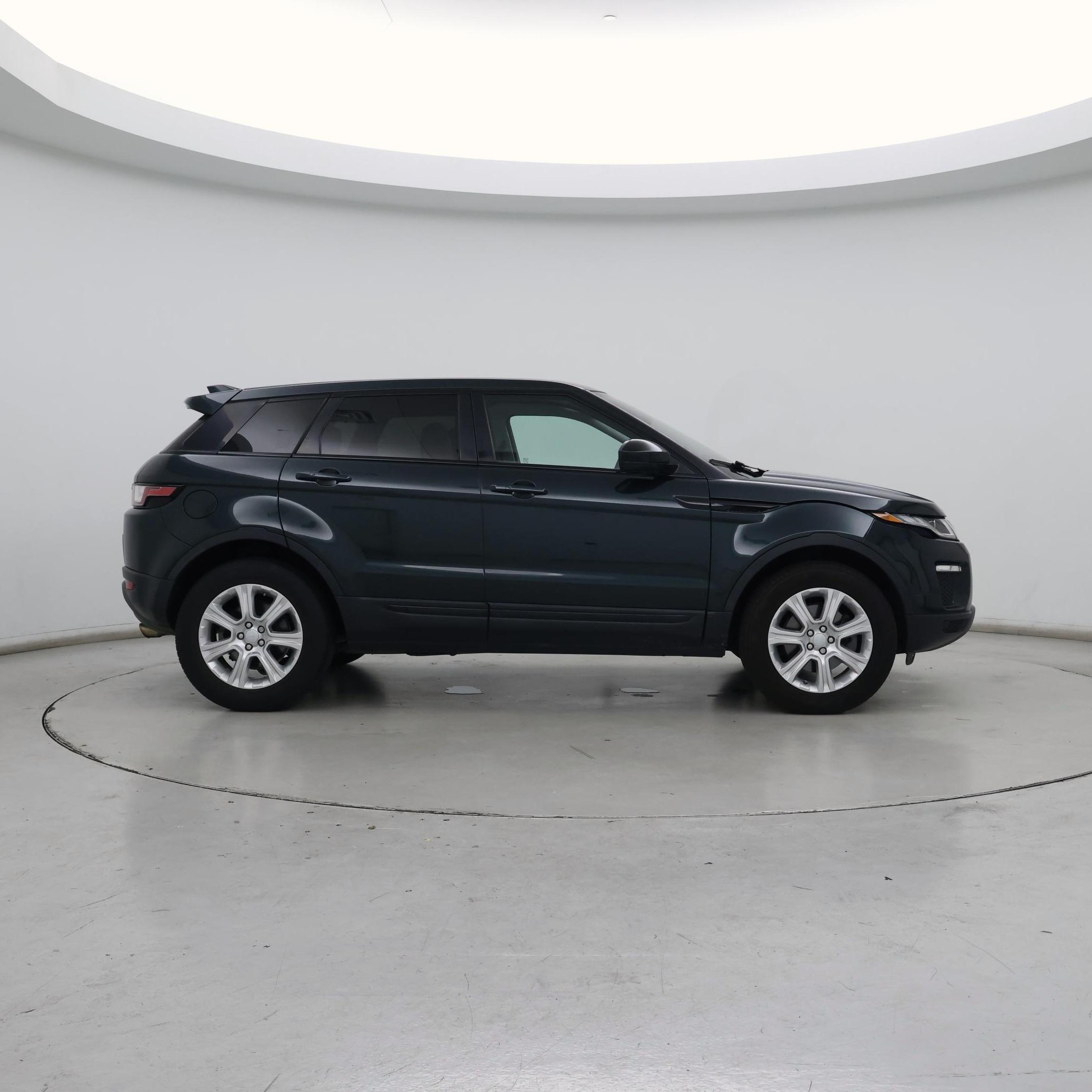 Thumbnail: 2017 Land Rover Range Rover Evoque - 7