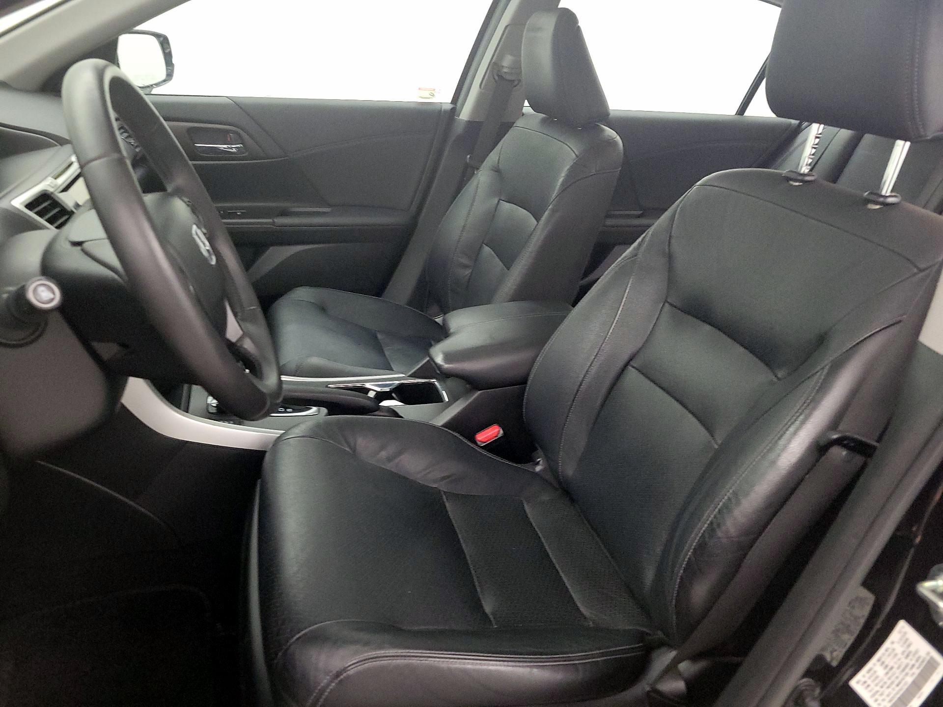 Thumbnail: 2015 Honda Accord - 11