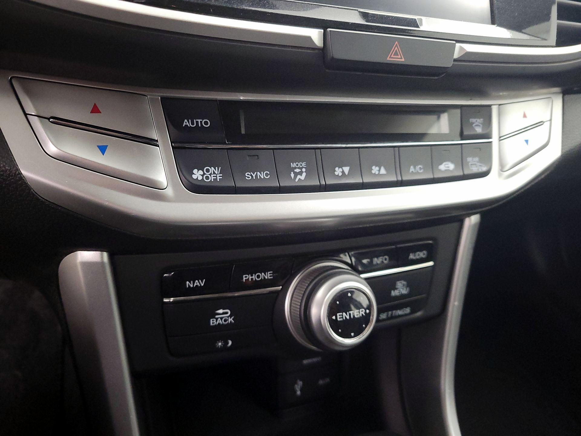 Thumbnail: 2015 Honda Accord - 16