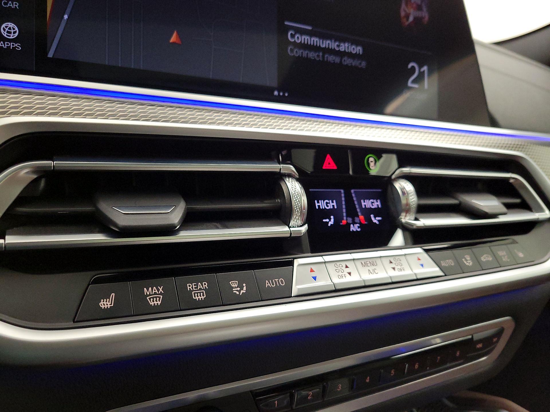 Thumbnail: 2022 BMW X6 - 17