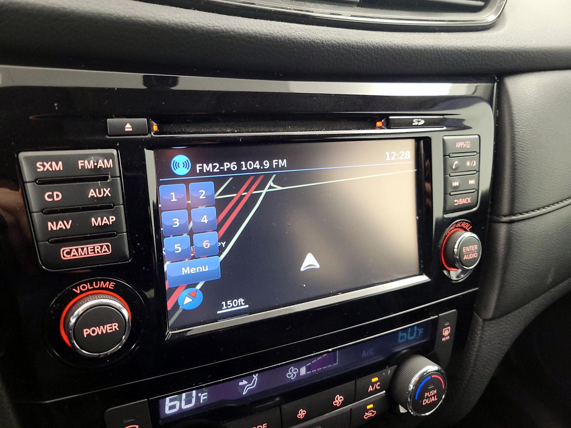 Thumbnail: 2017 Nissan Rogue - 14