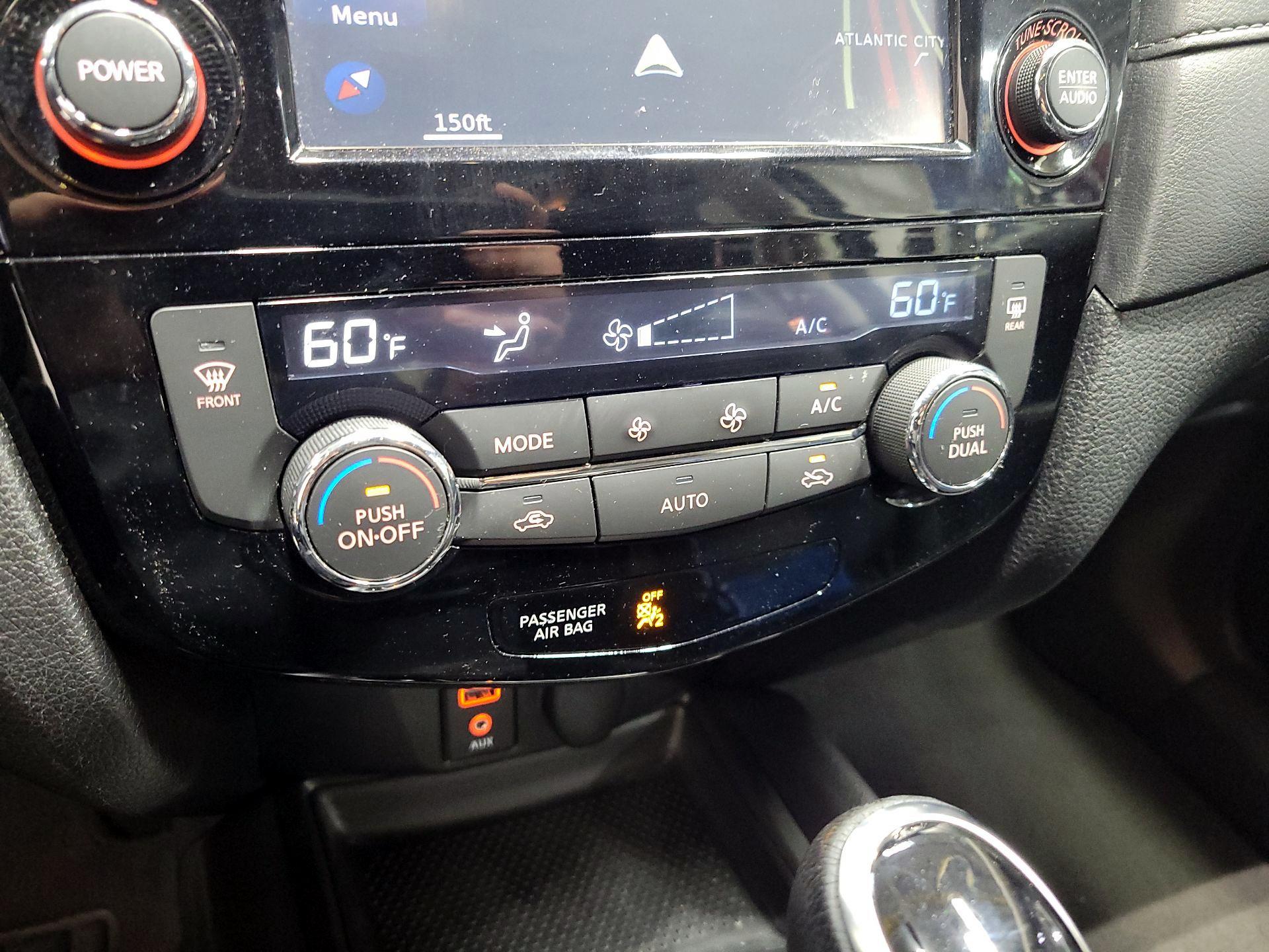 Thumbnail: 2017 Nissan Rogue - 17