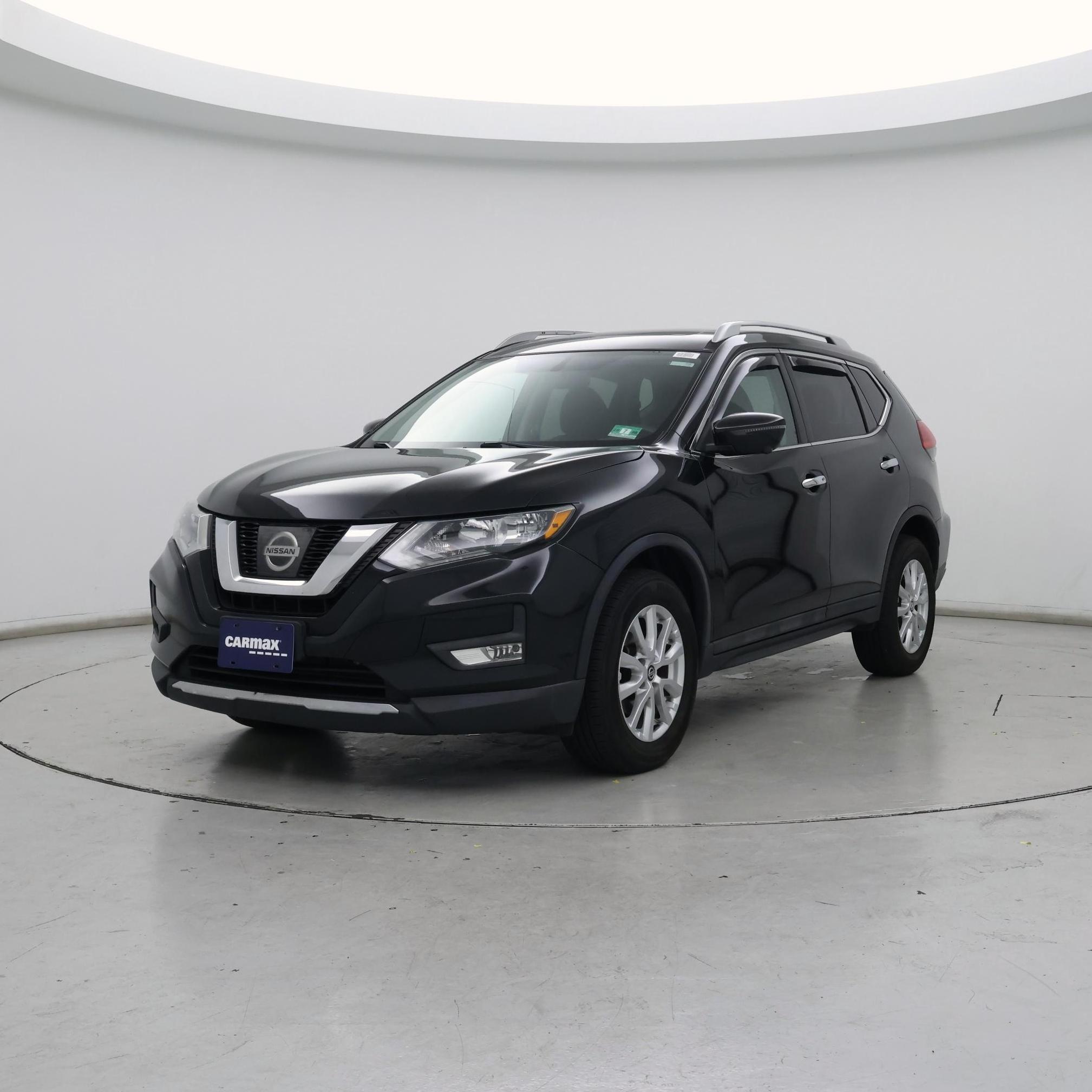 Thumbnail: 2017 Nissan Rogue - 4