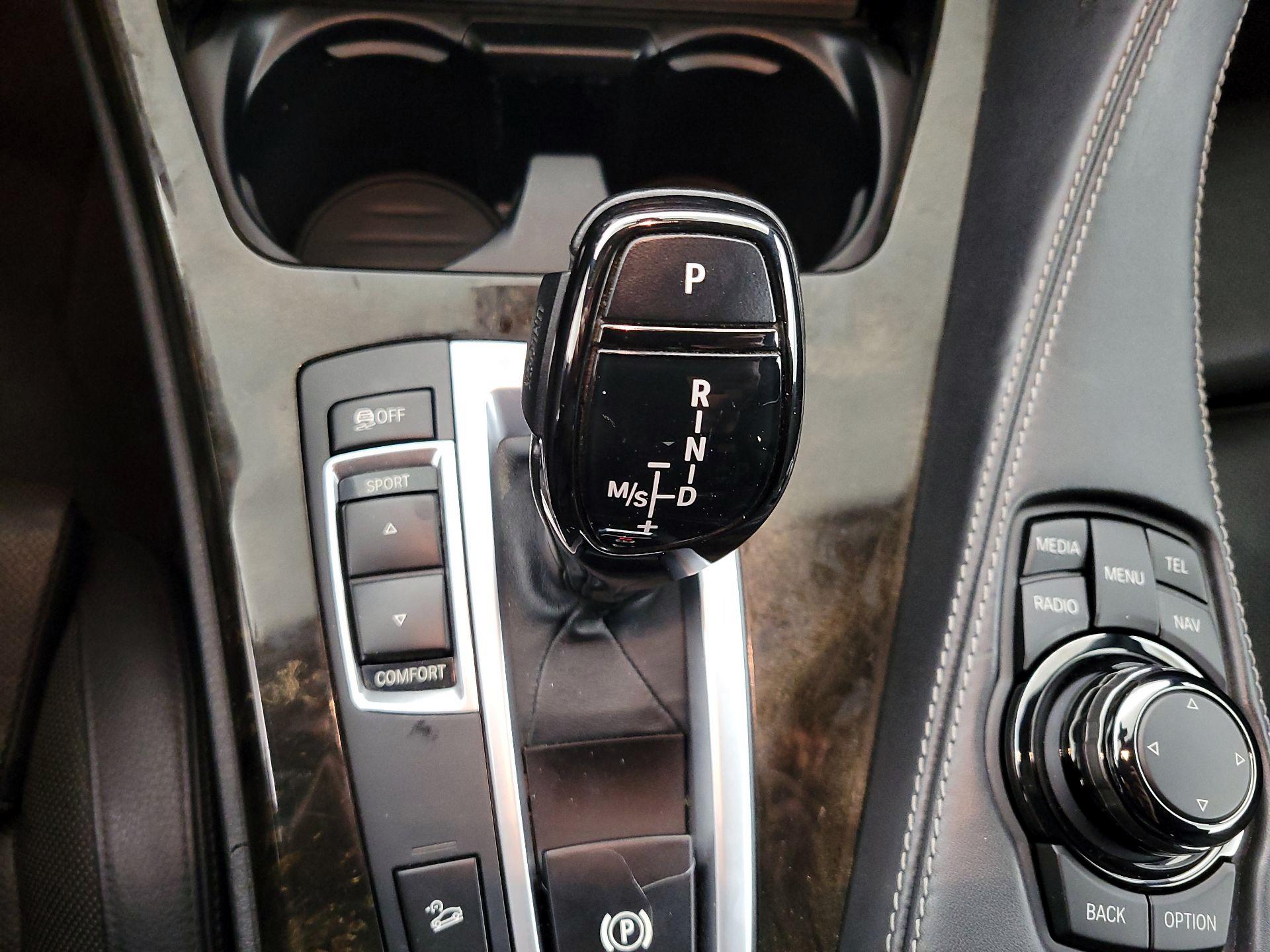 Thumbnail: 2015 BMW 6 Series - 18