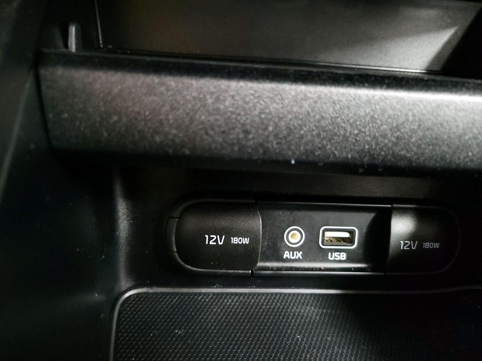 Thumbnail: 2019 Kia Forte - 18