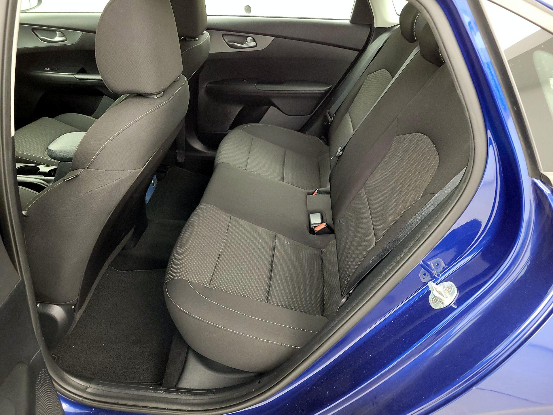 Thumbnail: 2019 Kia Forte - 19