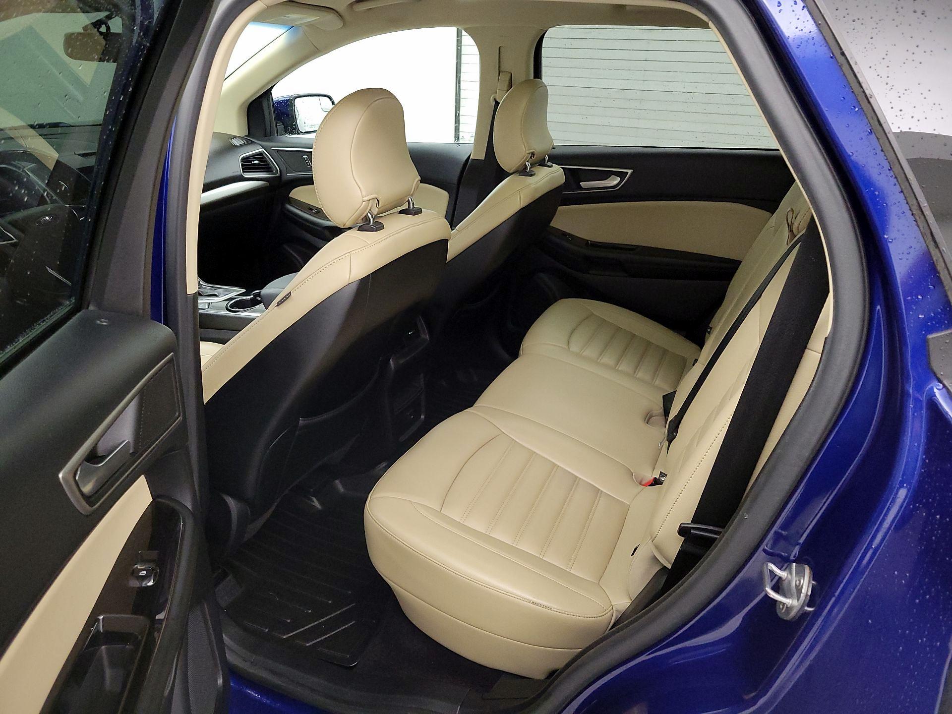 Thumbnail: 2015 Ford Edge - 19