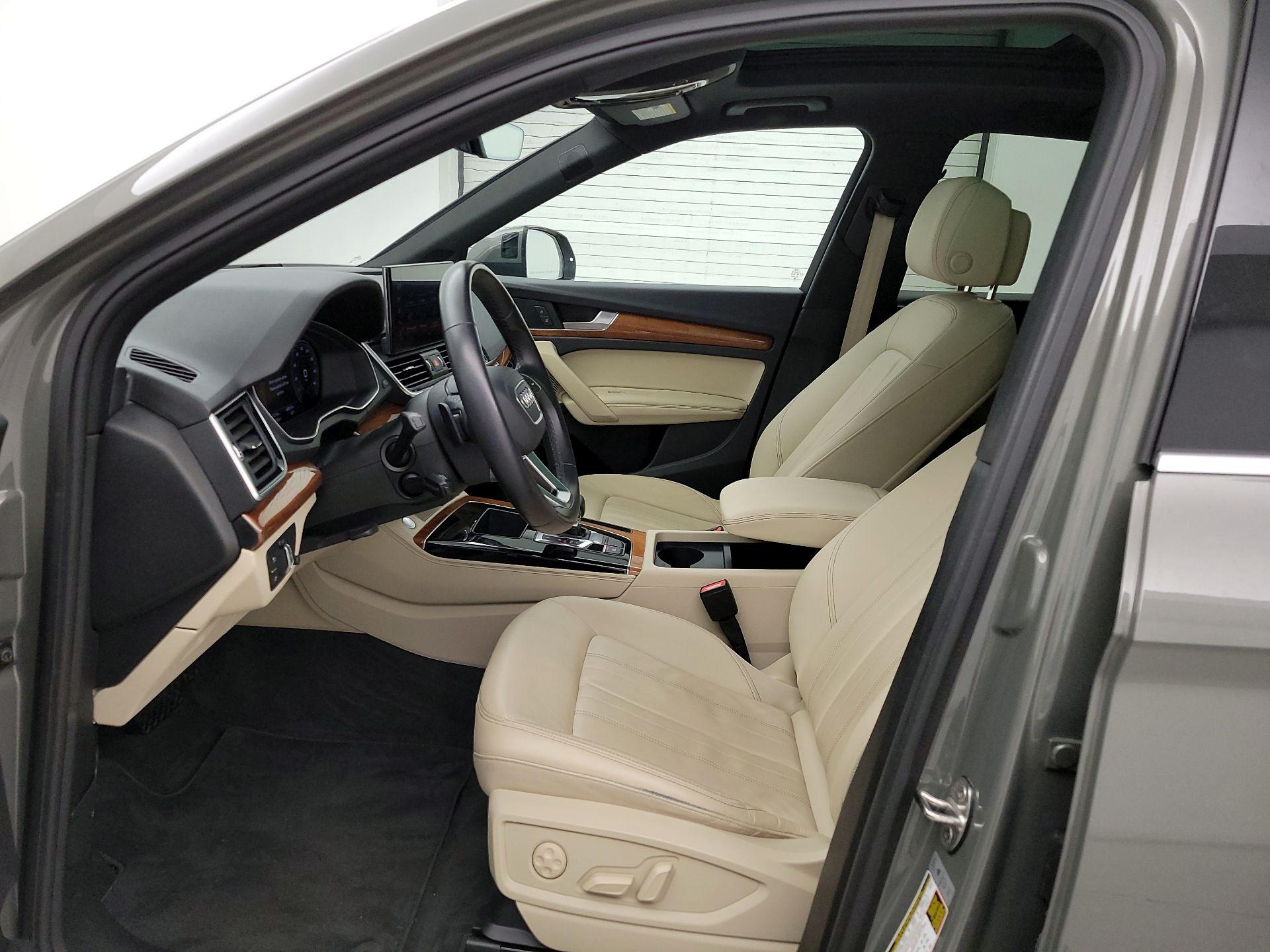 Thumbnail: 2023 Audi Q5 - 11