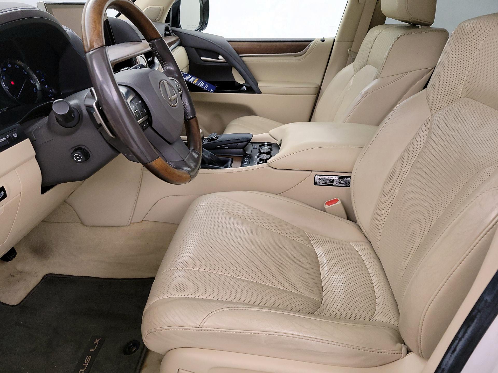 Thumbnail: 2016 Lexus LX - 11