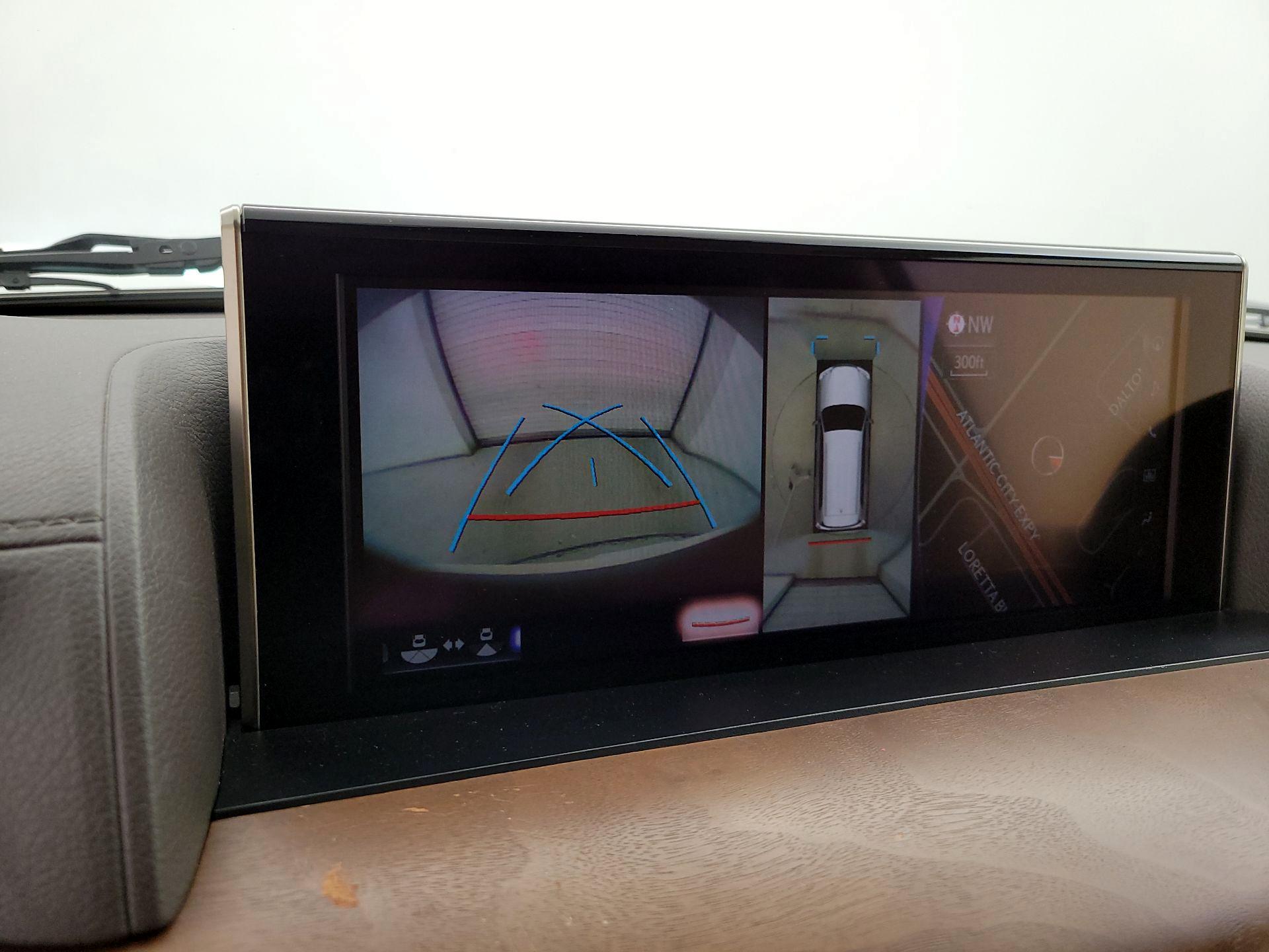 Thumbnail: 2016 Lexus LX - 15