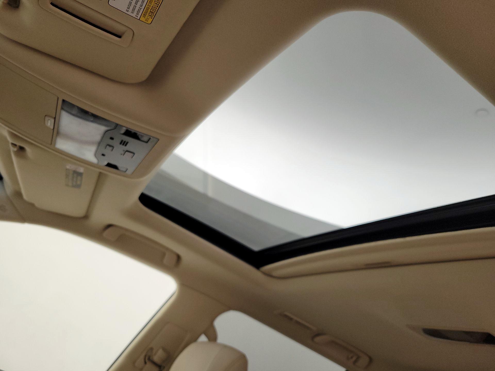 Thumbnail: 2016 Lexus LX - 20