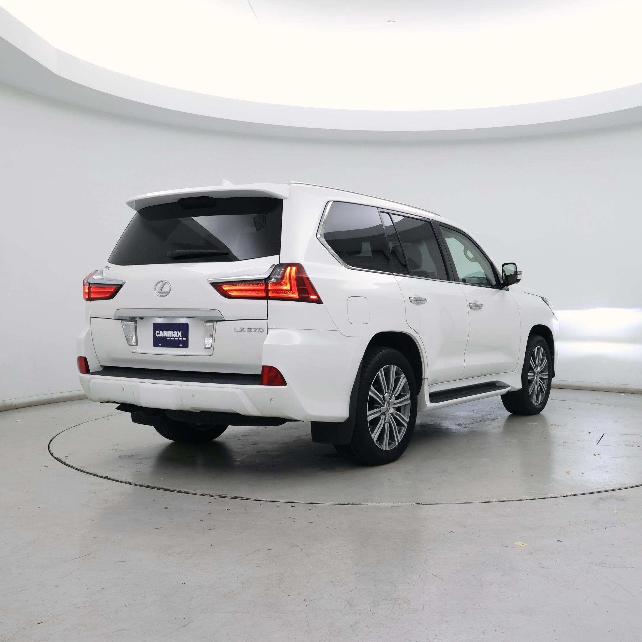 Thumbnail: 2016 Lexus LX - 8