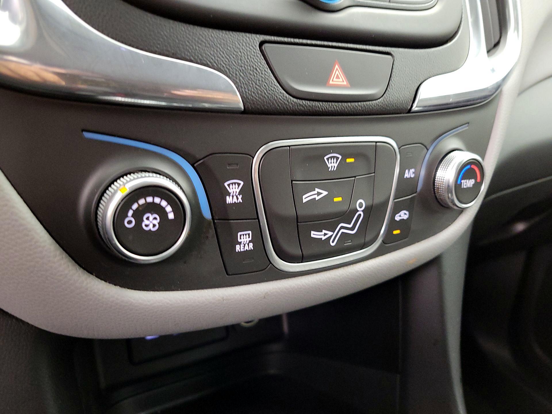 Thumbnail: 2020 Chevrolet Equinox - 16