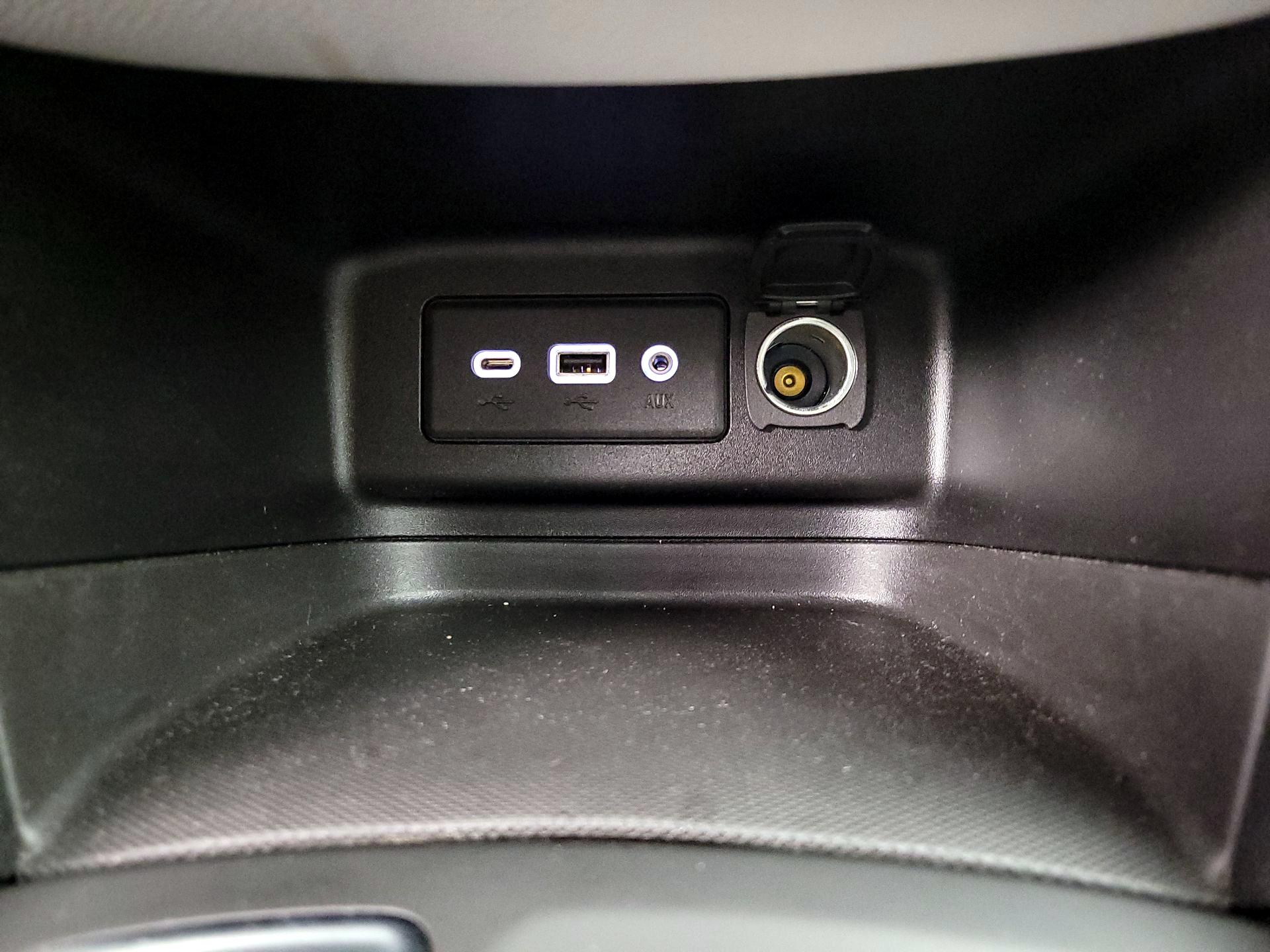 Thumbnail: 2020 Chevrolet Equinox - 18