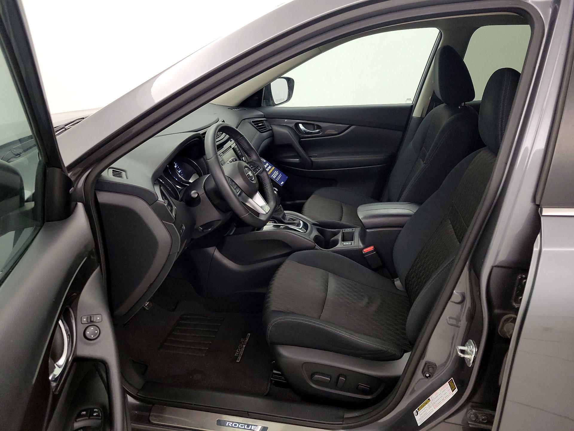 Thumbnail: 2018 Nissan Rogue - 11