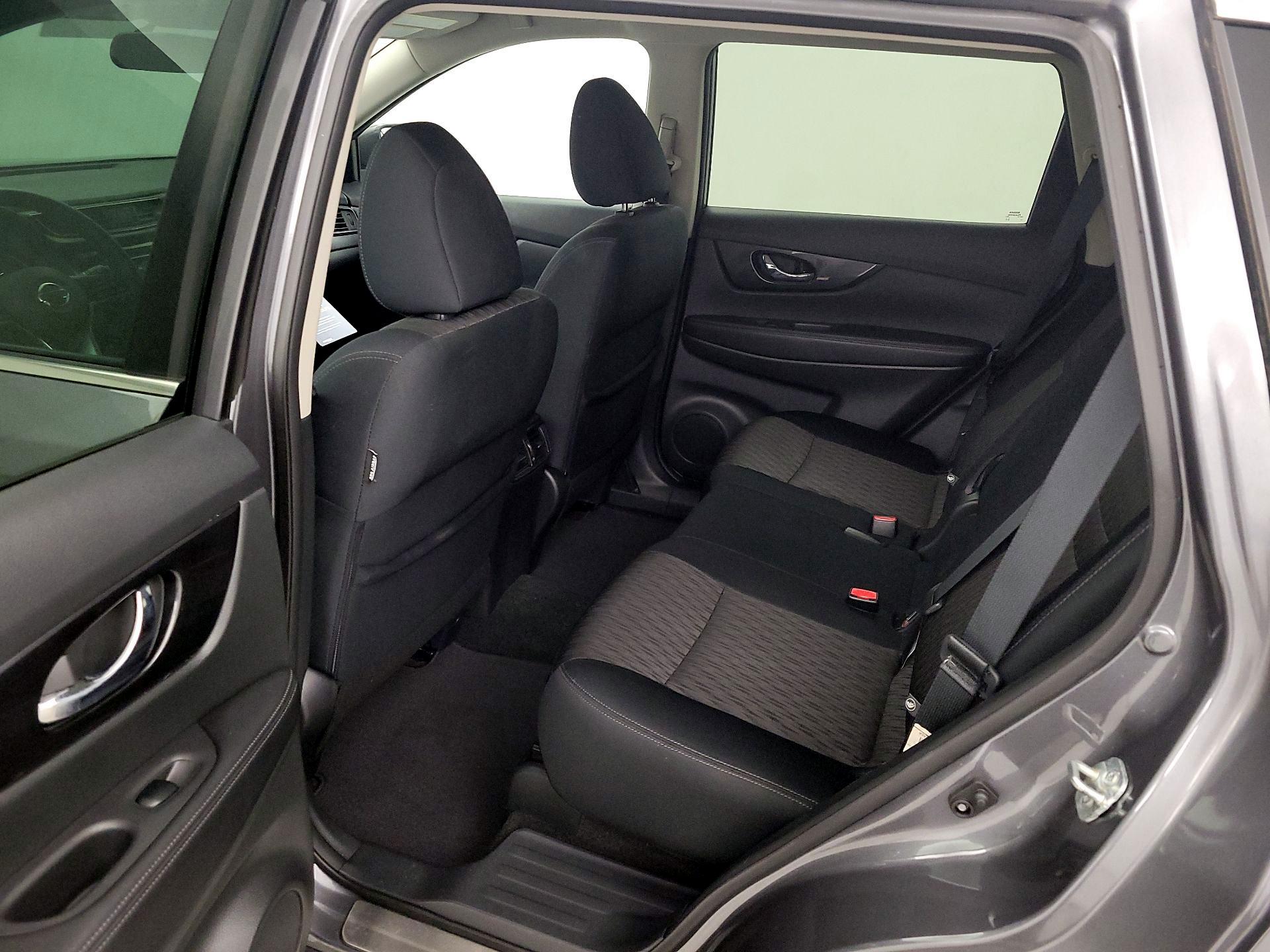 Thumbnail: 2018 Nissan Rogue - 19