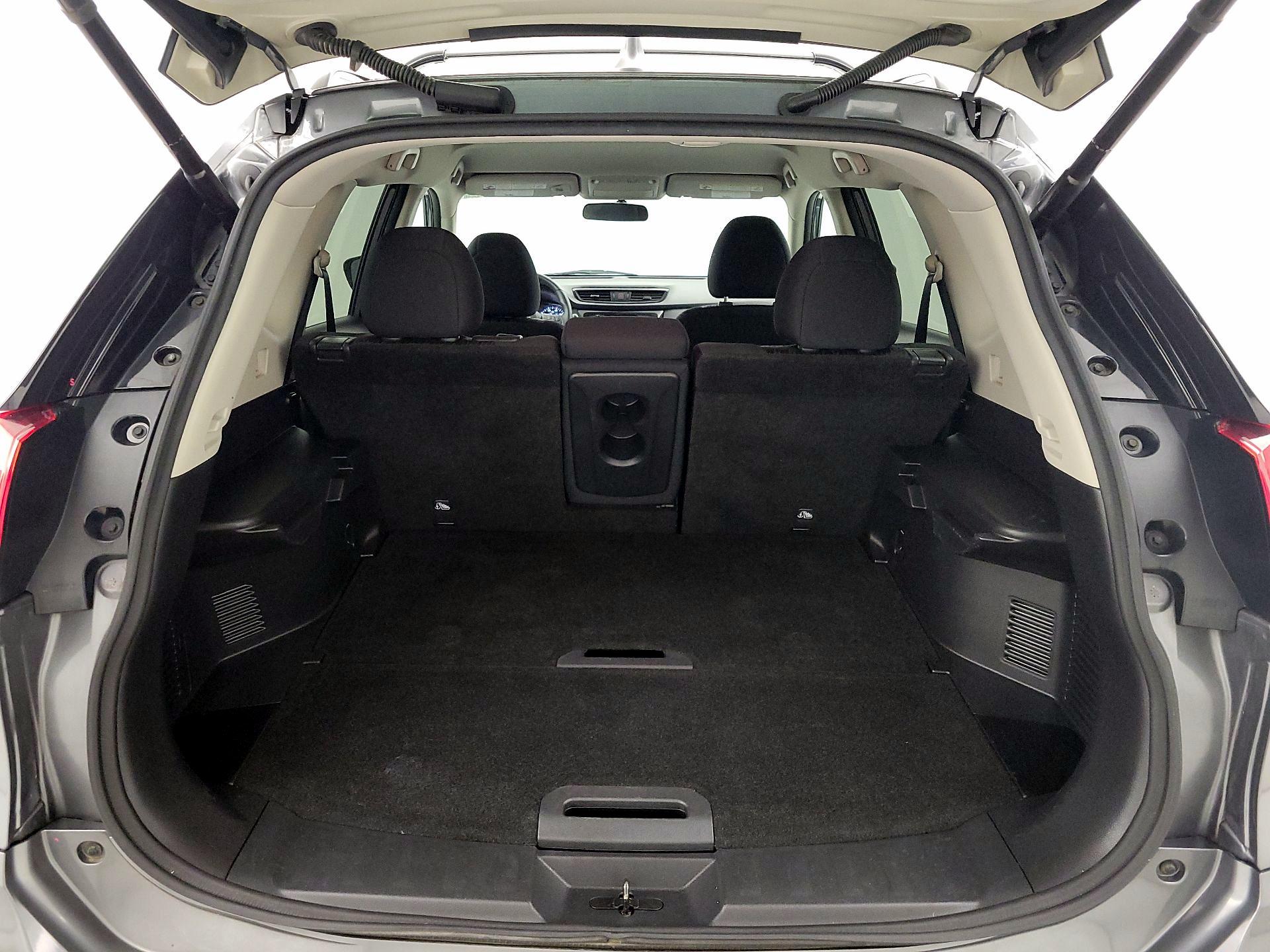 Thumbnail: 2018 Nissan Rogue - 20