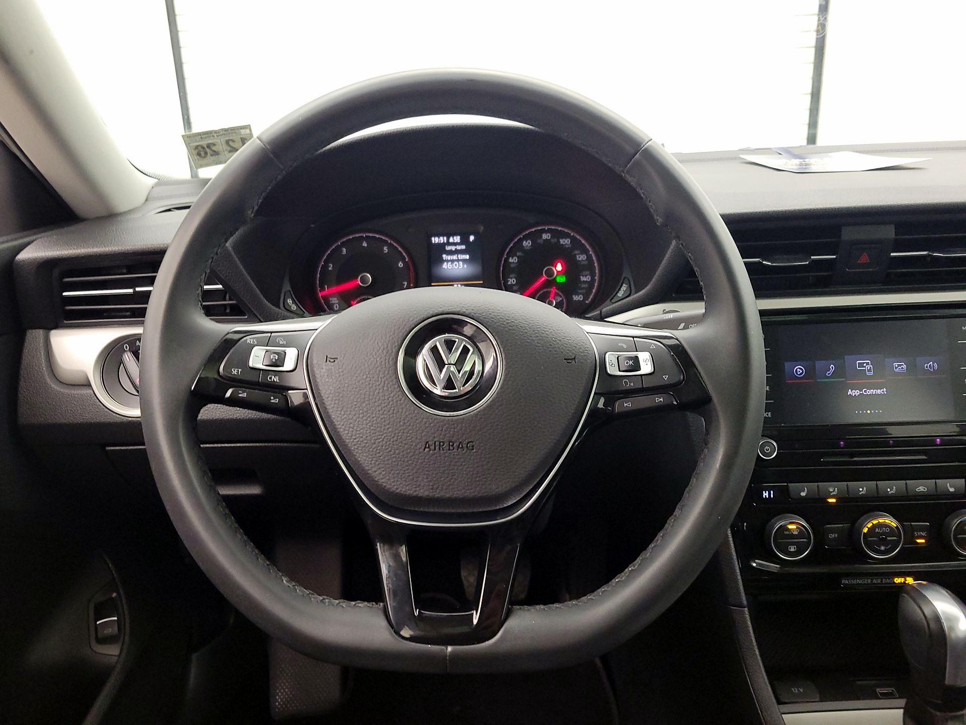 Thumbnail: 2022 Volkswagen Passat - 10