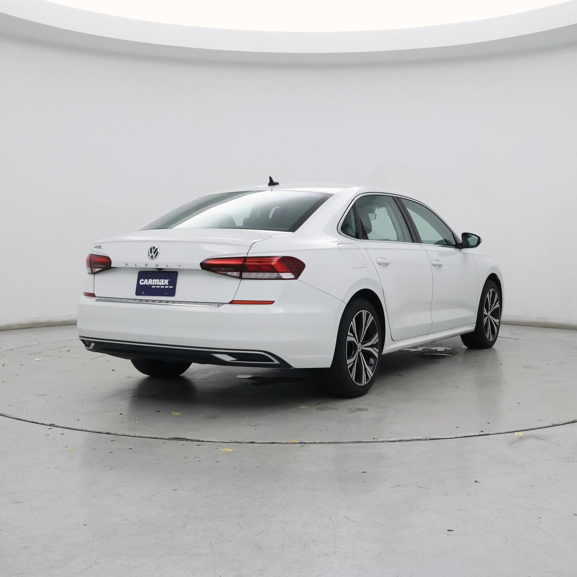 Thumbnail: 2022 Volkswagen Passat - 8