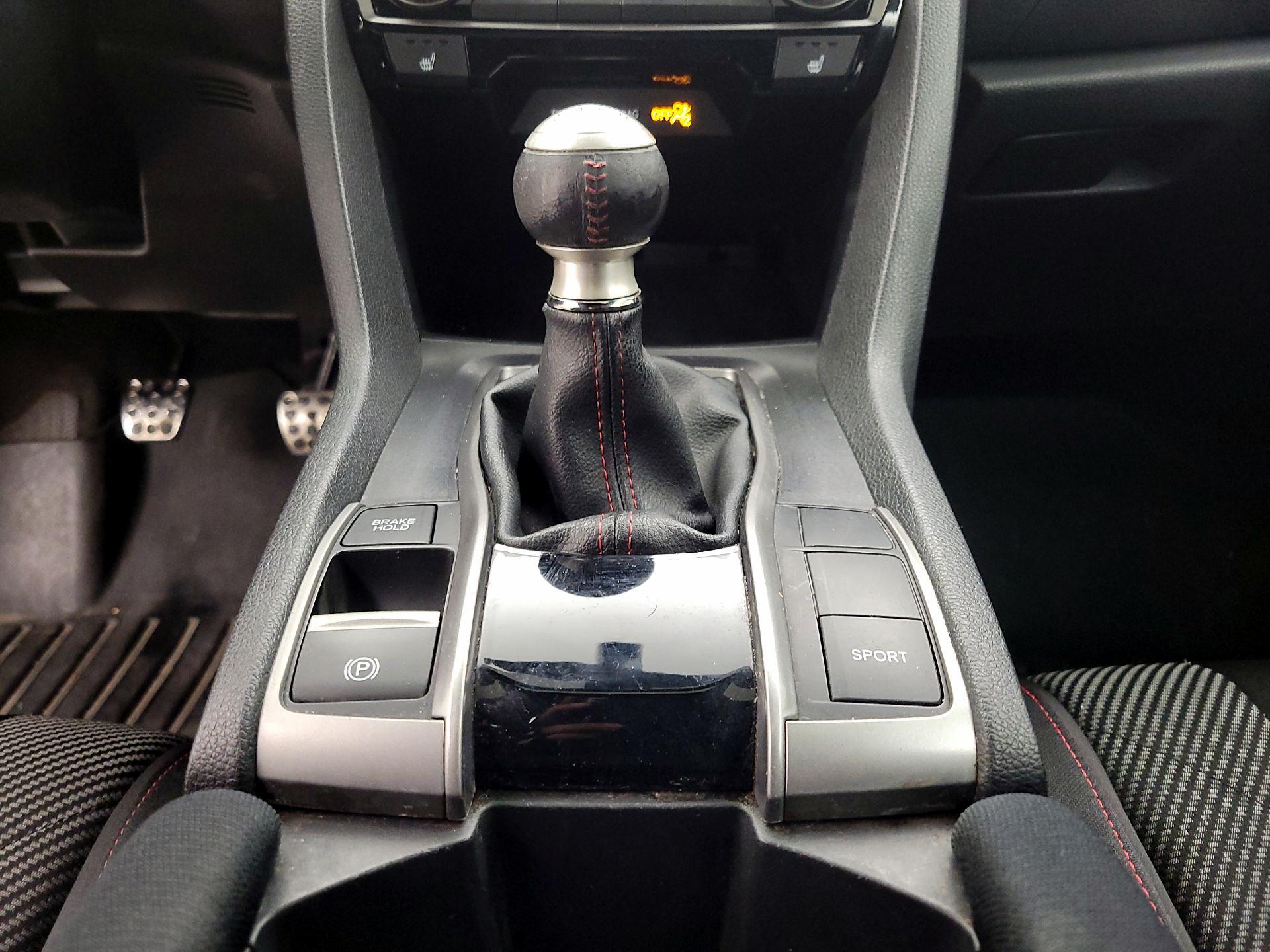 Thumbnail: 2017 Honda Civic - 17