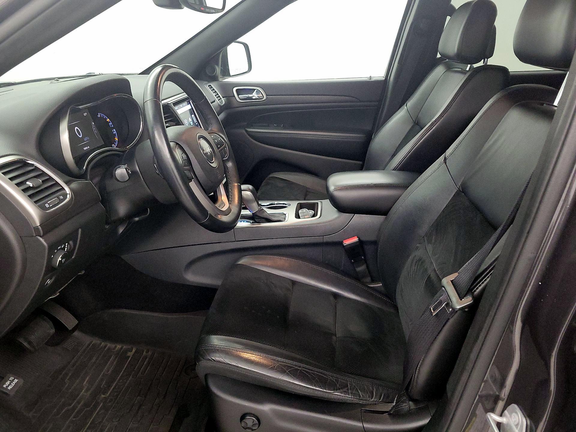 Thumbnail: 2018 Jeep Grand Cherokee - 11