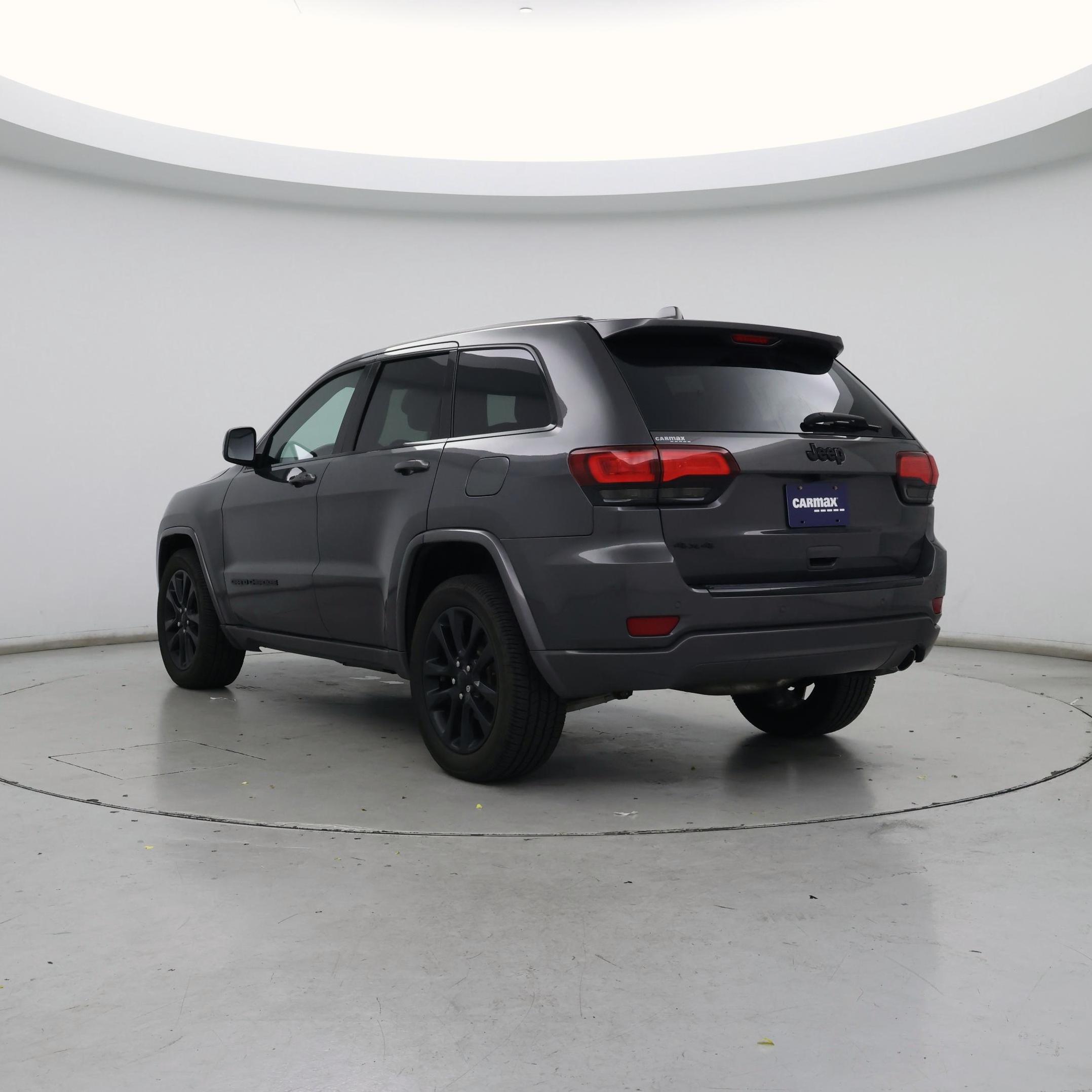 Thumbnail: 2018 Jeep Grand Cherokee - 2