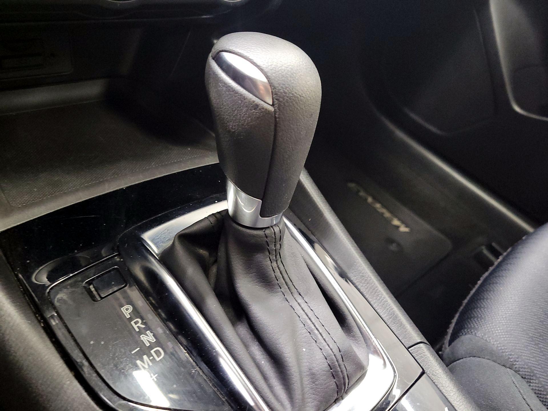 Thumbnail: 2016 Mazda Mazda3 - 18