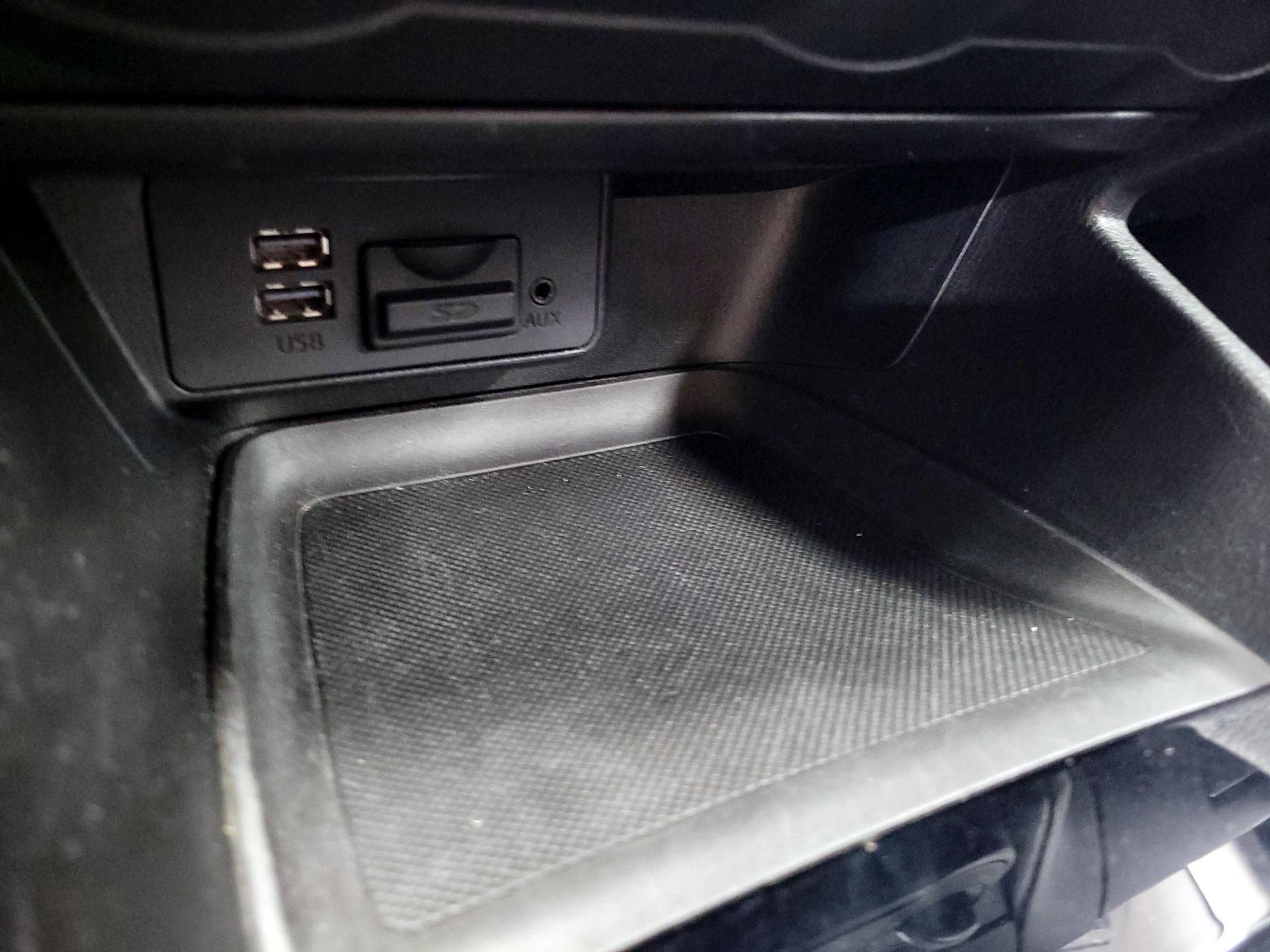 Thumbnail: 2016 Mazda Mazda3 - 19