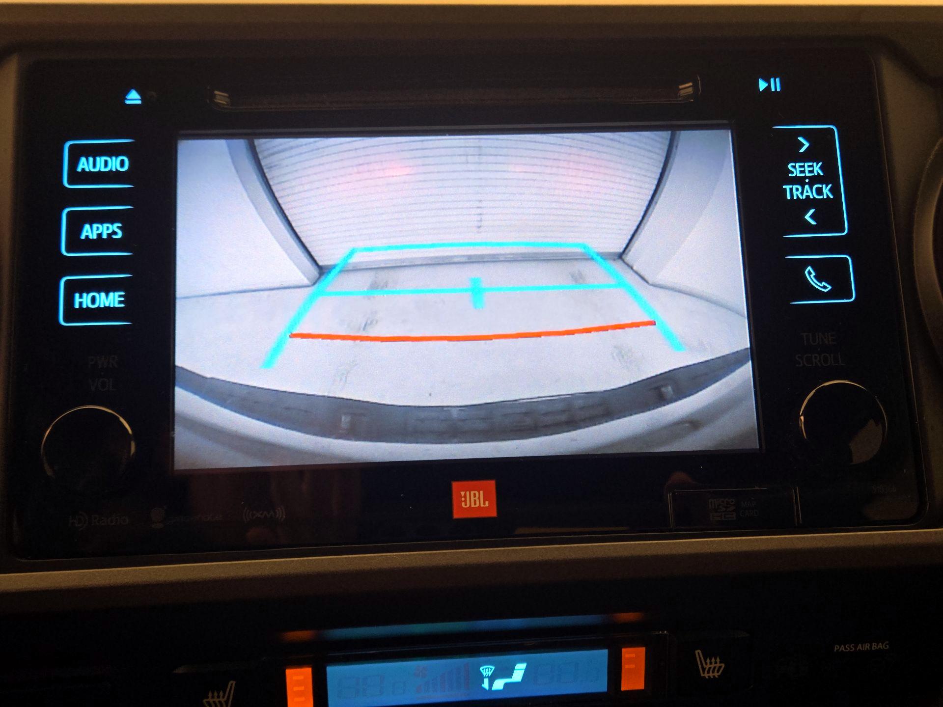 Thumbnail: 2019 Toyota Tacoma - 15