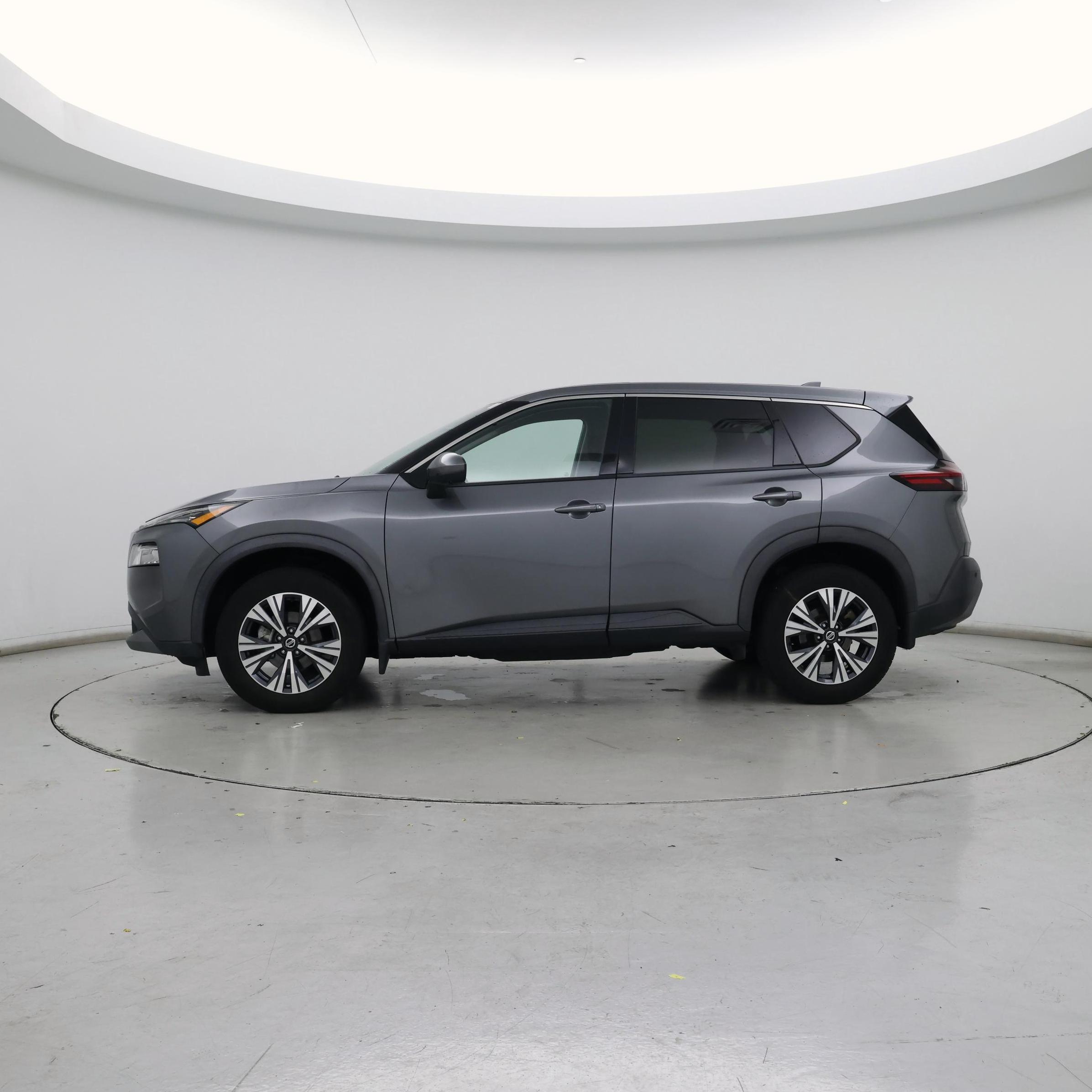 Thumbnail: 2021 Nissan Rogue - 3