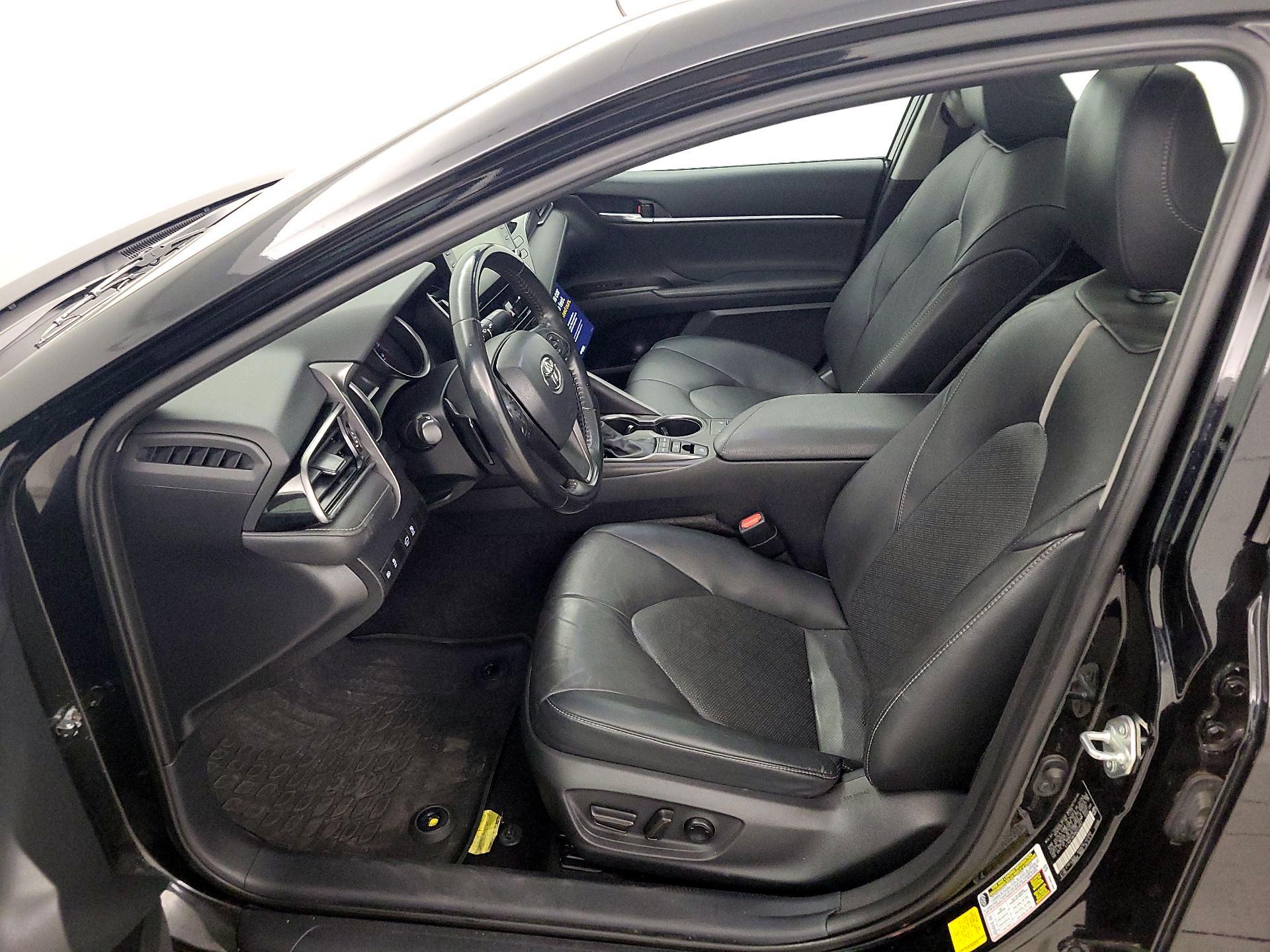 Thumbnail: 2021 Toyota Camry - 11