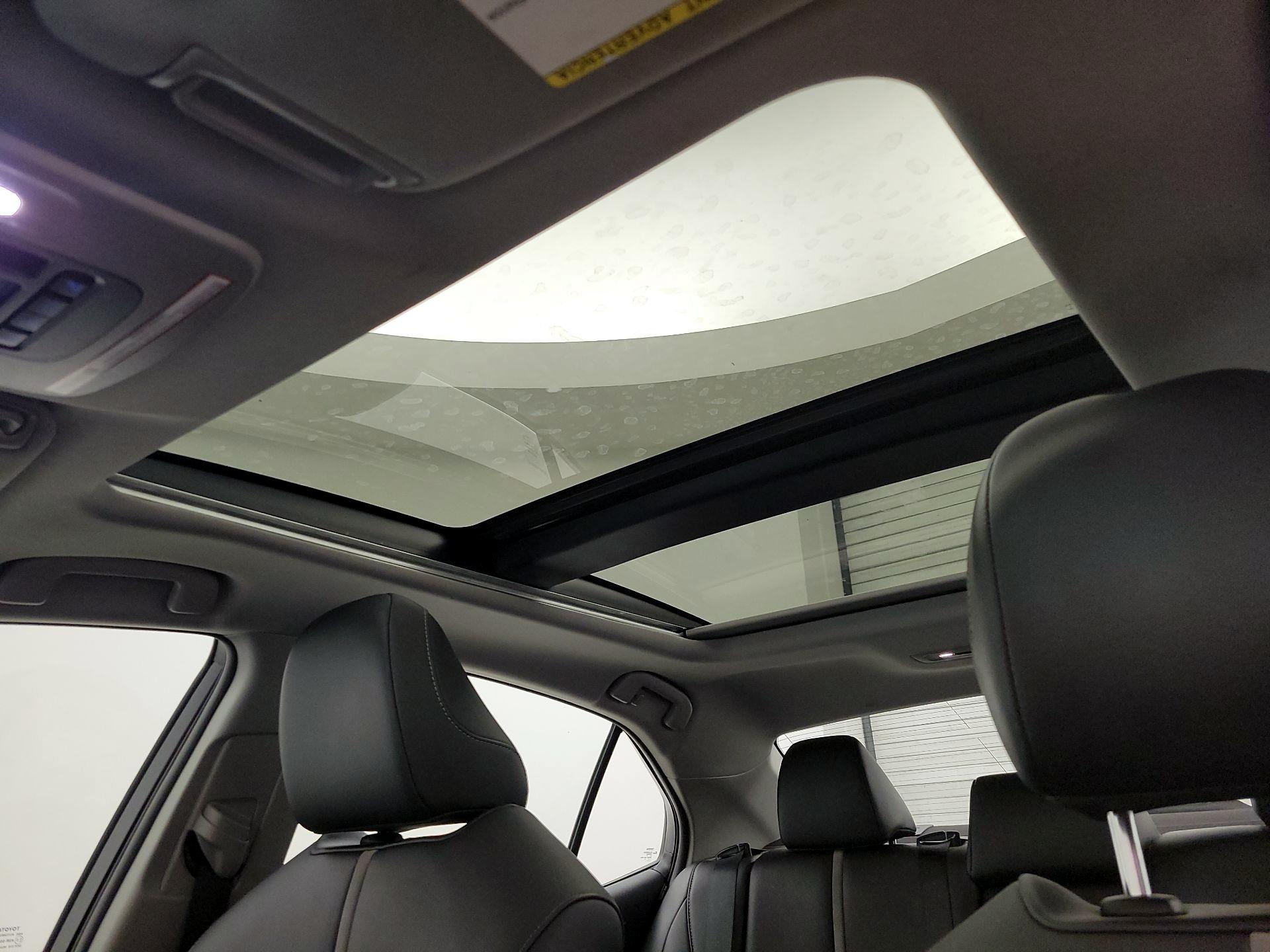 Thumbnail: 2021 Toyota Camry - 19