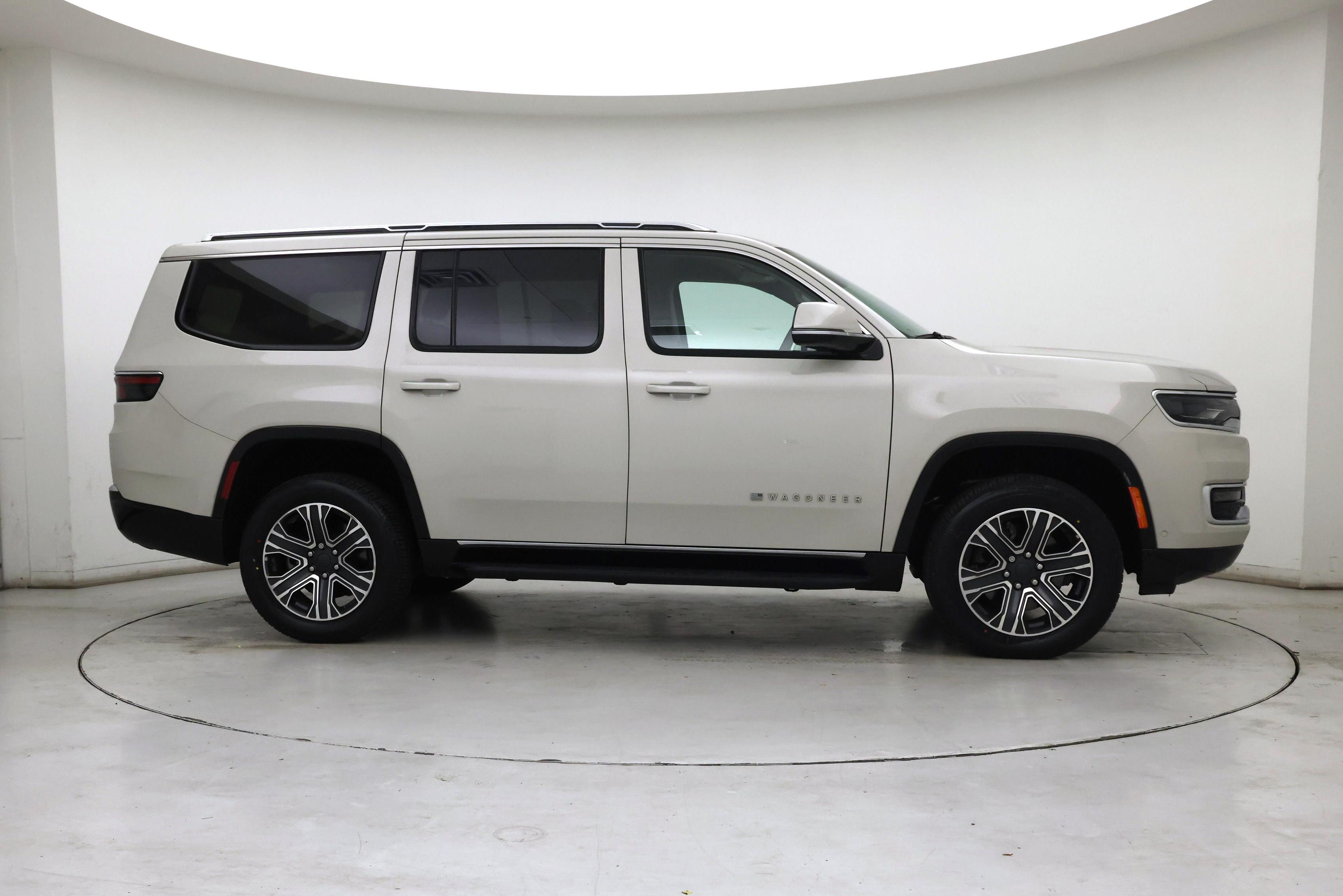 Thumbnail: 2022 Jeep Wagoneer - 7