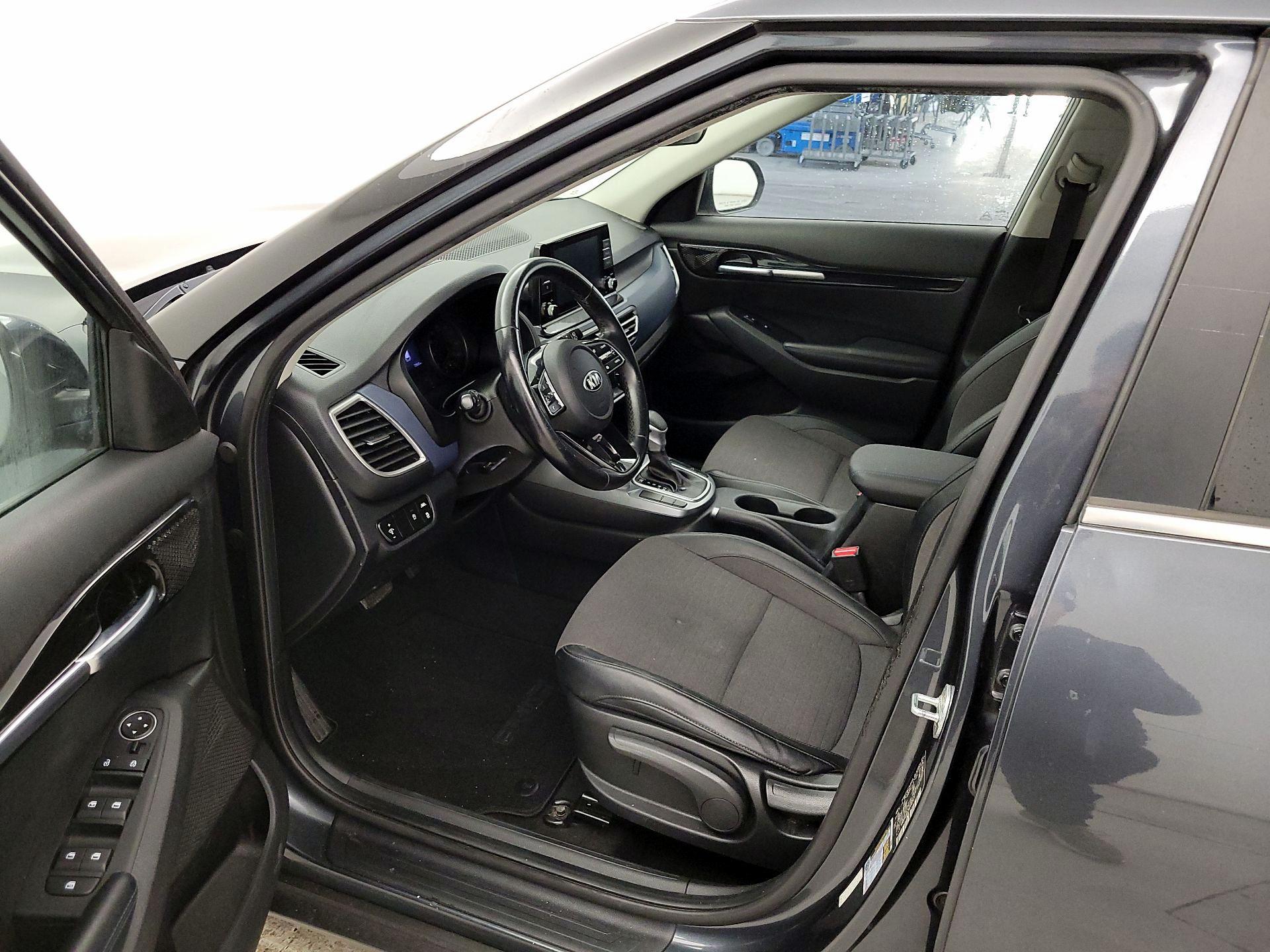 Thumbnail: 2021 Kia Seltos - 11