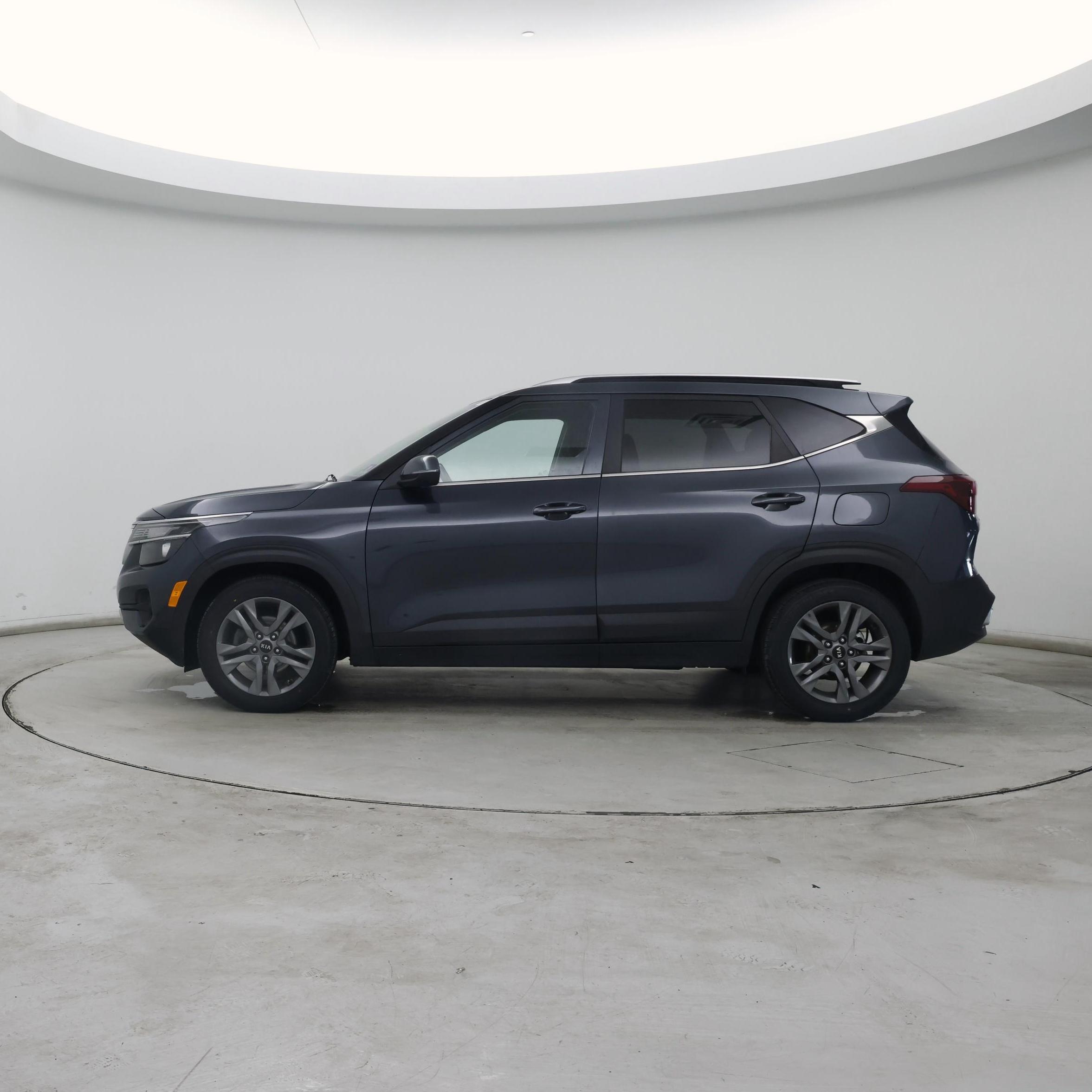 Thumbnail: 2021 Kia Seltos - 3