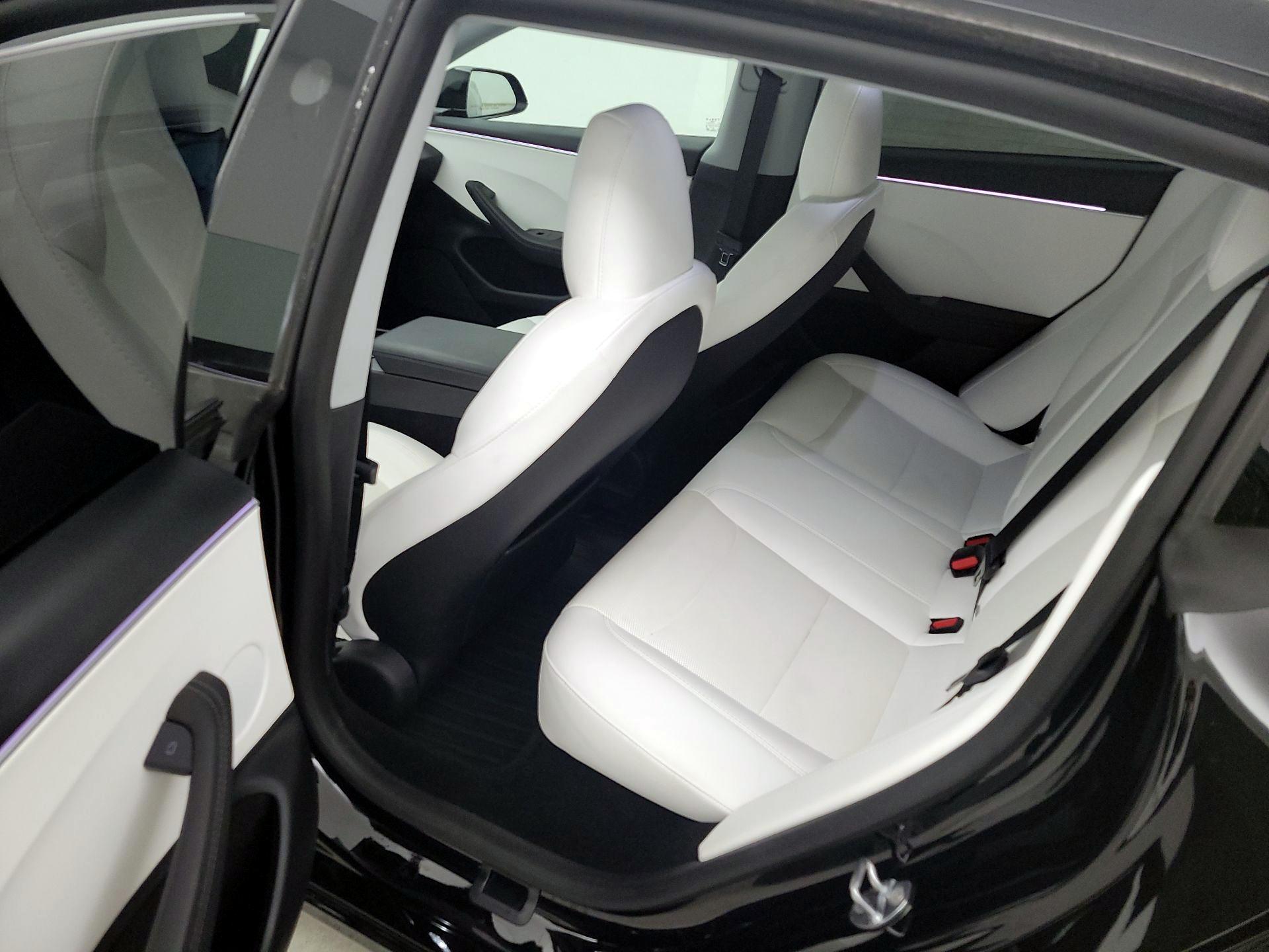 Thumbnail: 2025 Tesla Model 3 - 20