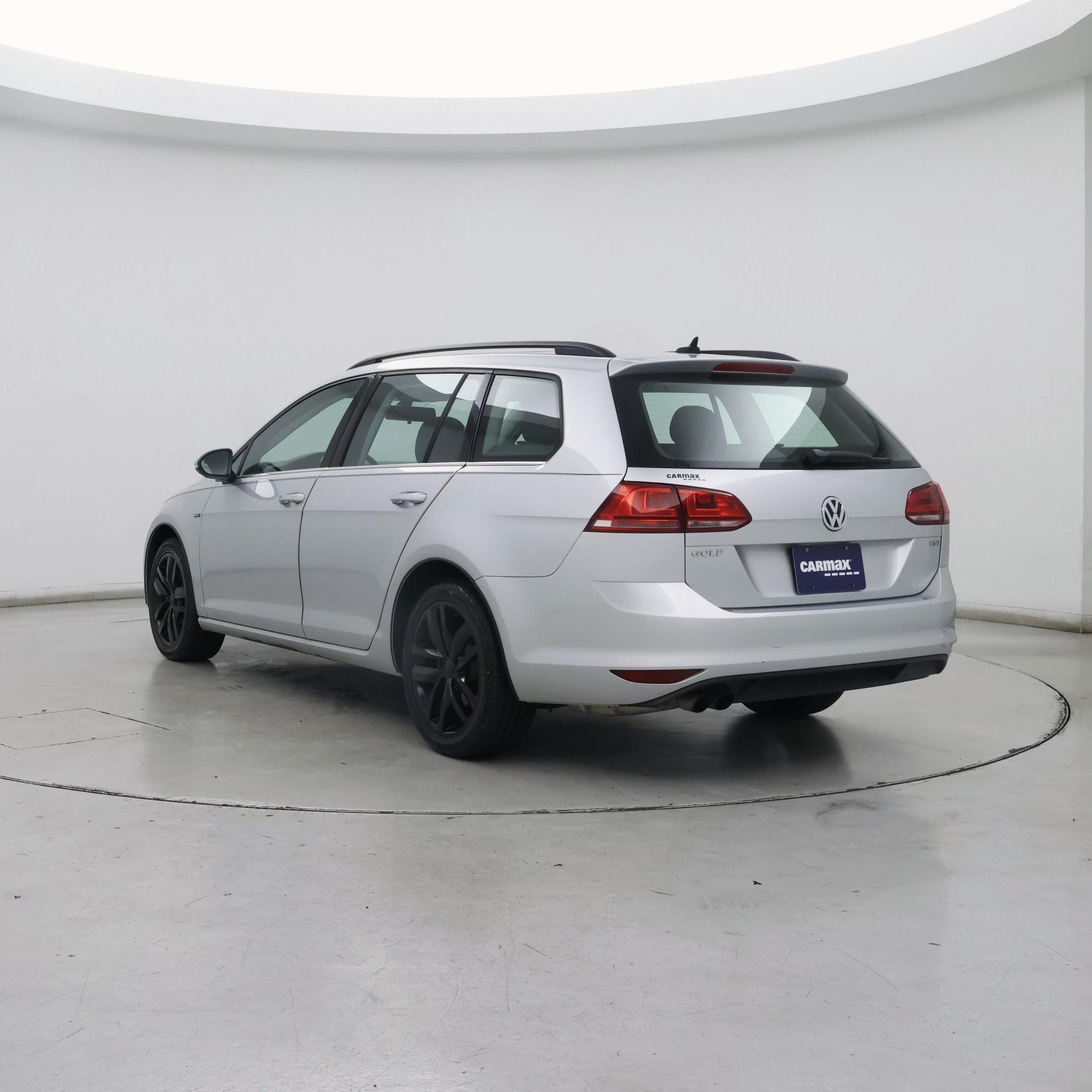 Thumbnail: 2016 Volkswagen Golf - 2