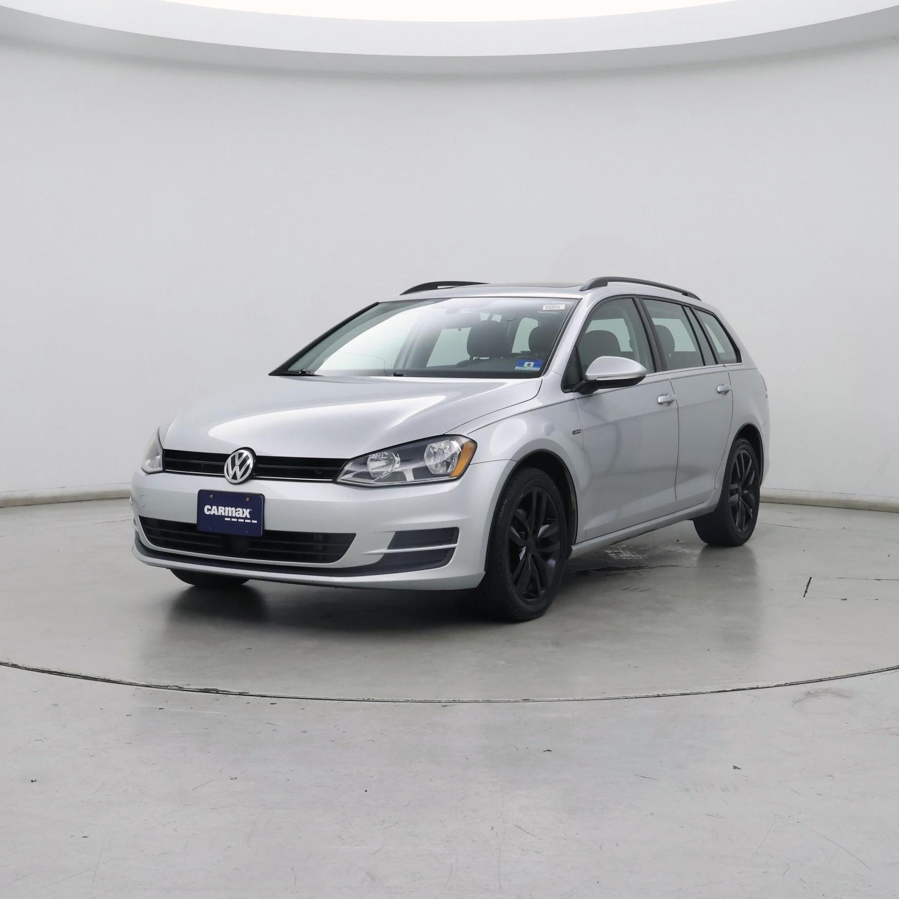 Thumbnail: 2016 Volkswagen Golf - 4