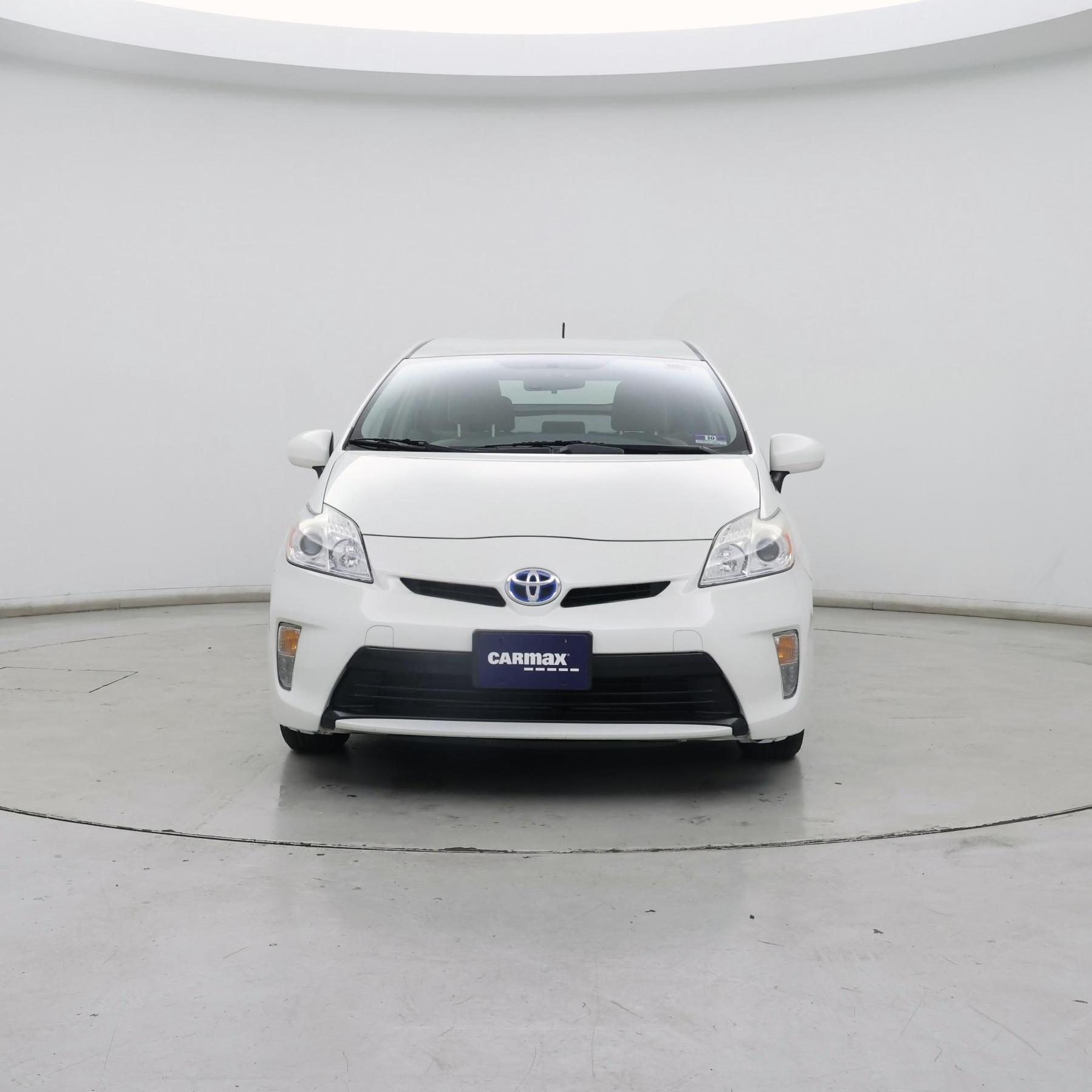 Thumbnail: 2015 Toyota Prius - 5