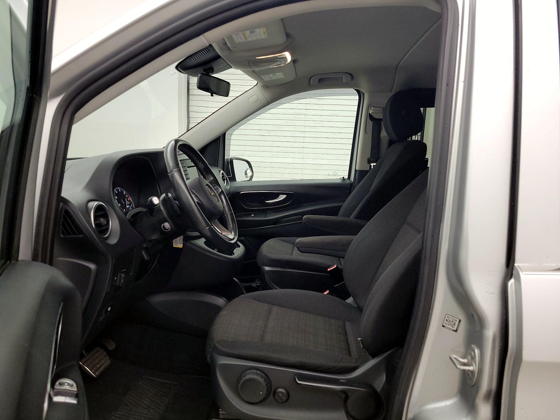 Thumbnail: 2016 Mercedes-Benz Metris - 11