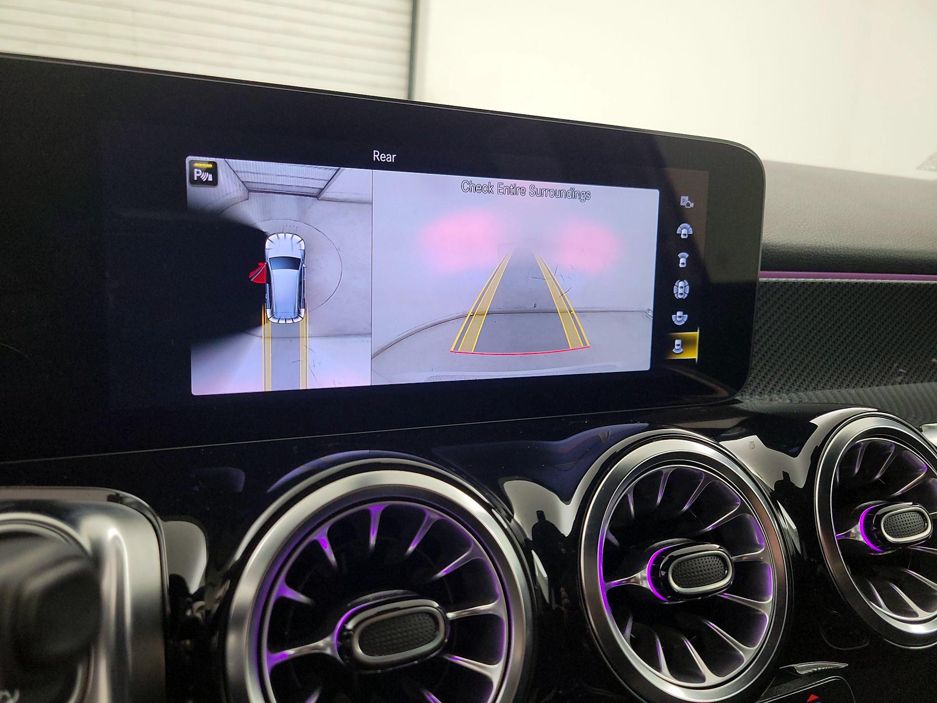 Thumbnail: 2023 Mercedes-Benz GLB - 14