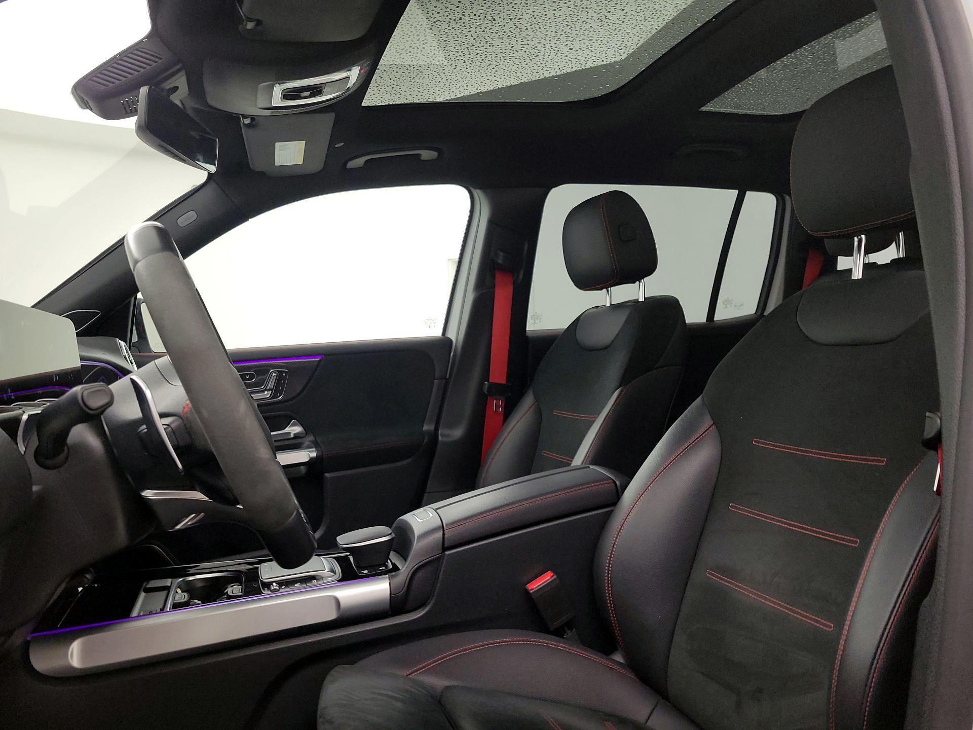 Thumbnail: 2023 Mercedes-Benz GLB - 19